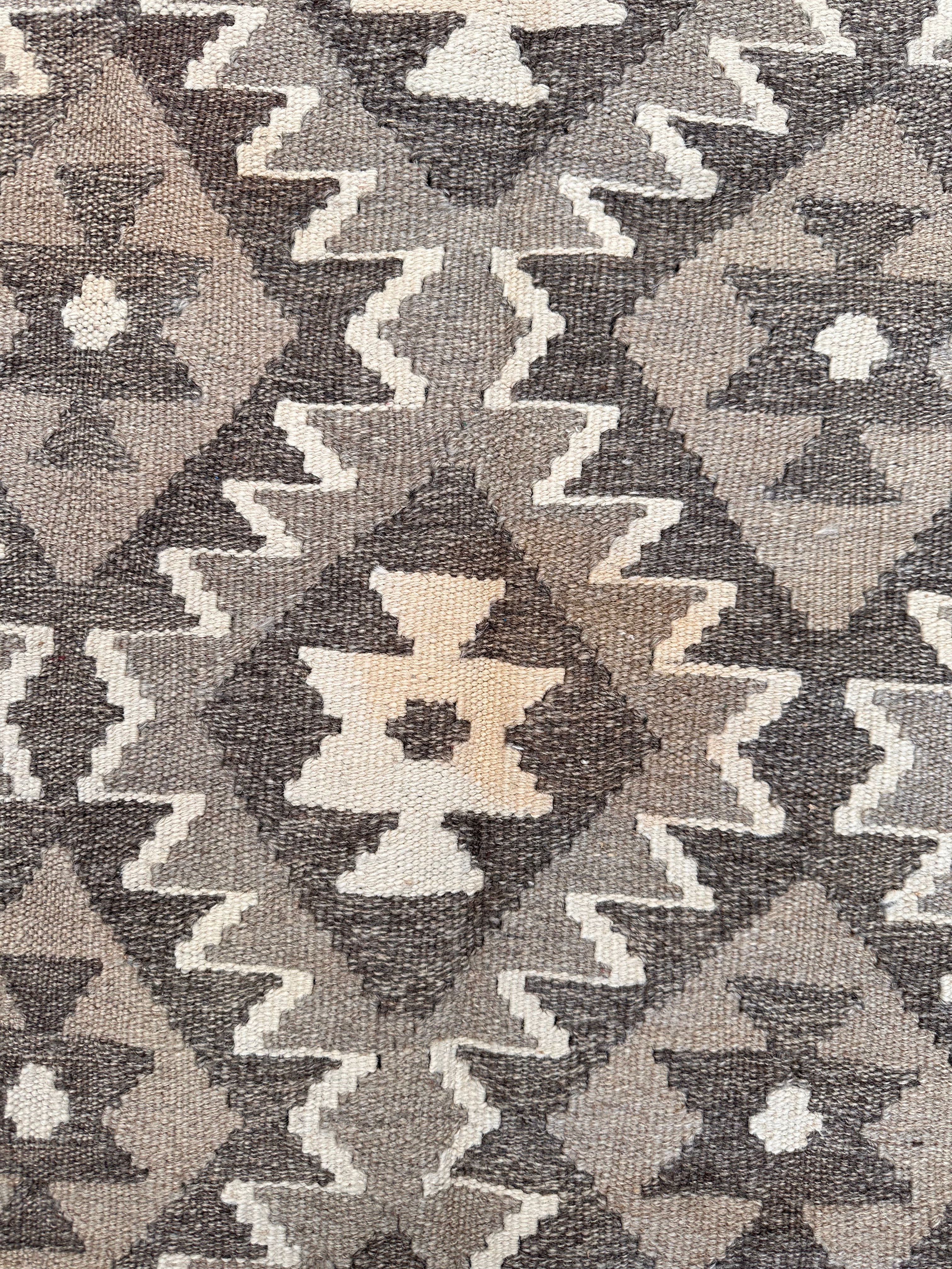 Chobi Afghan Handmade — 2.52 x 1.73
