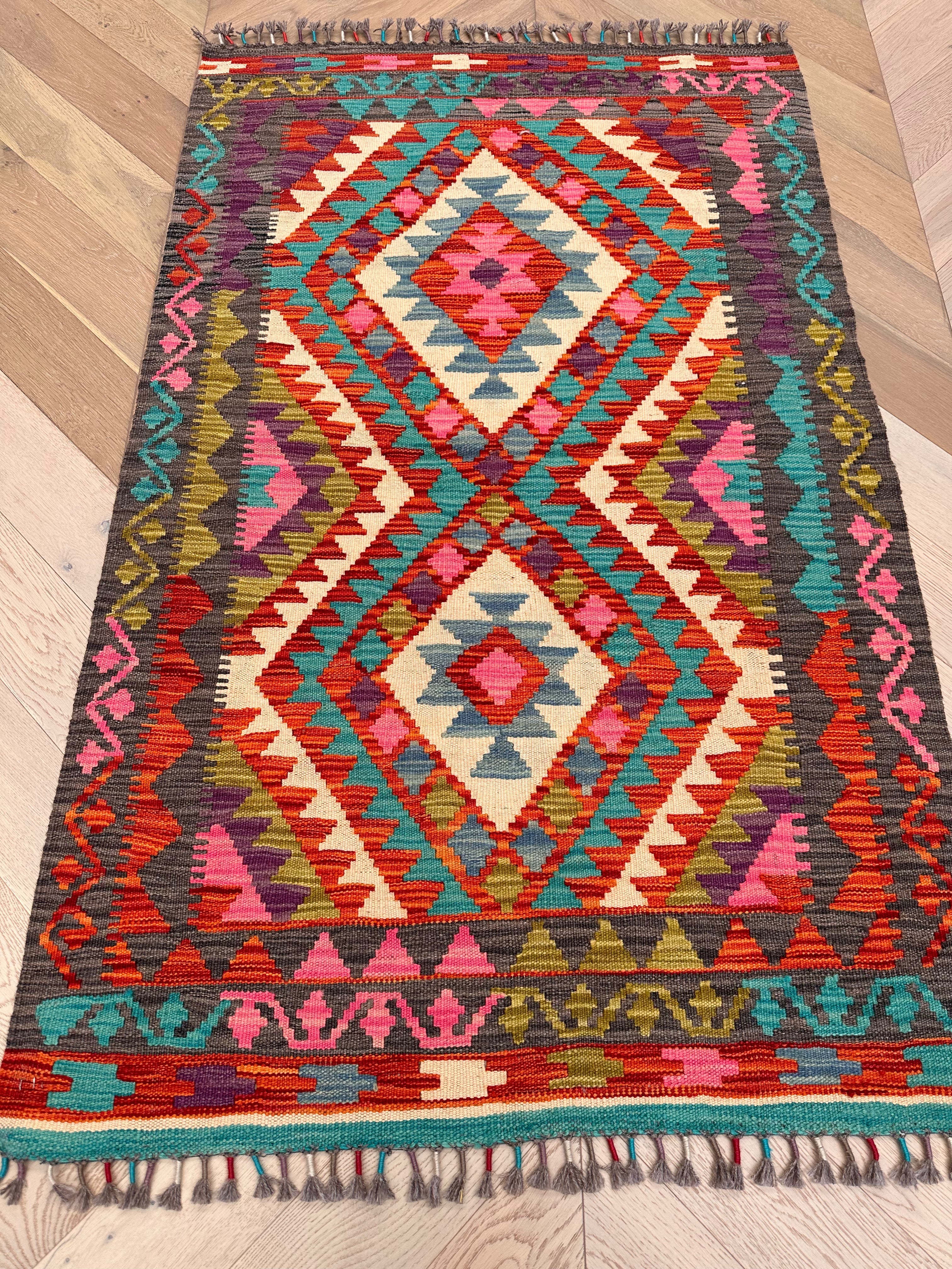 Chobi Afghan Handmade — 1.57 x 0.97