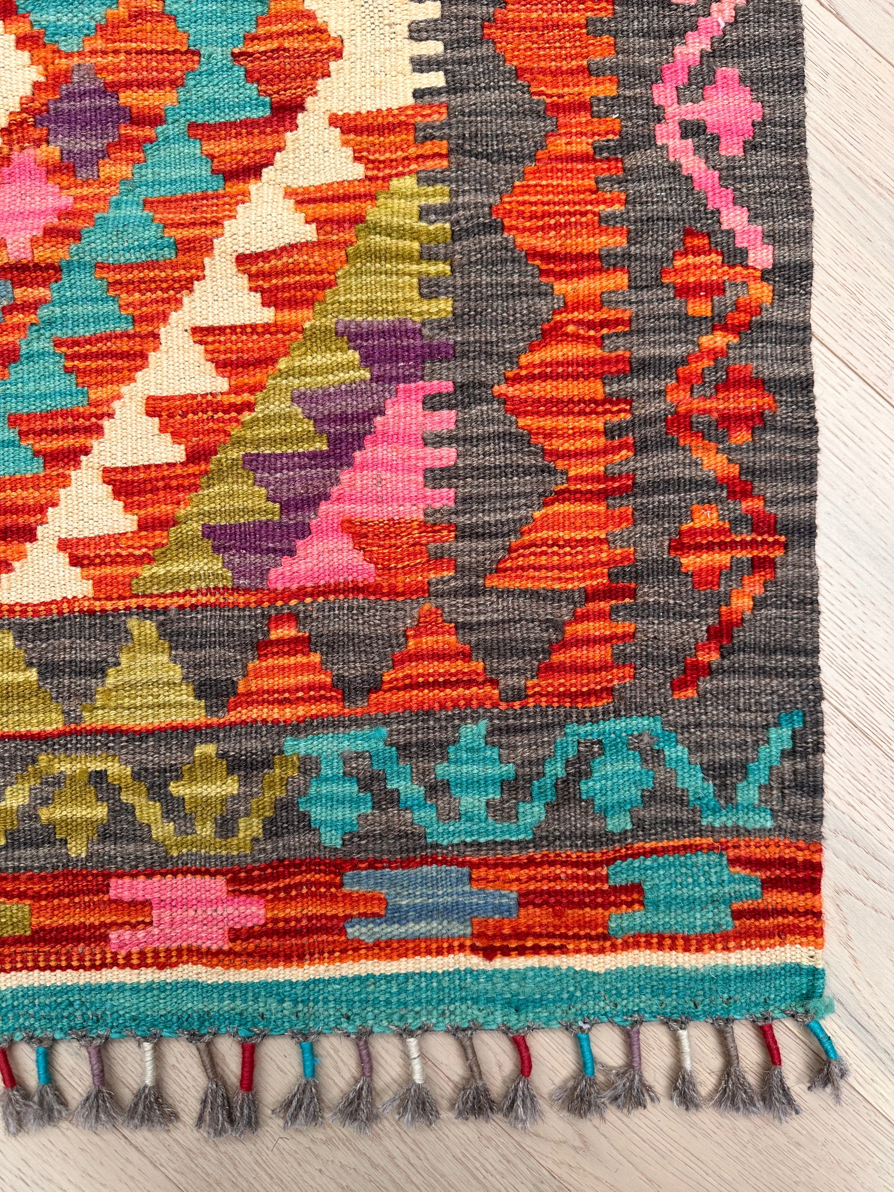 Chobi Afghan Handmade — 1.57 x 0.97