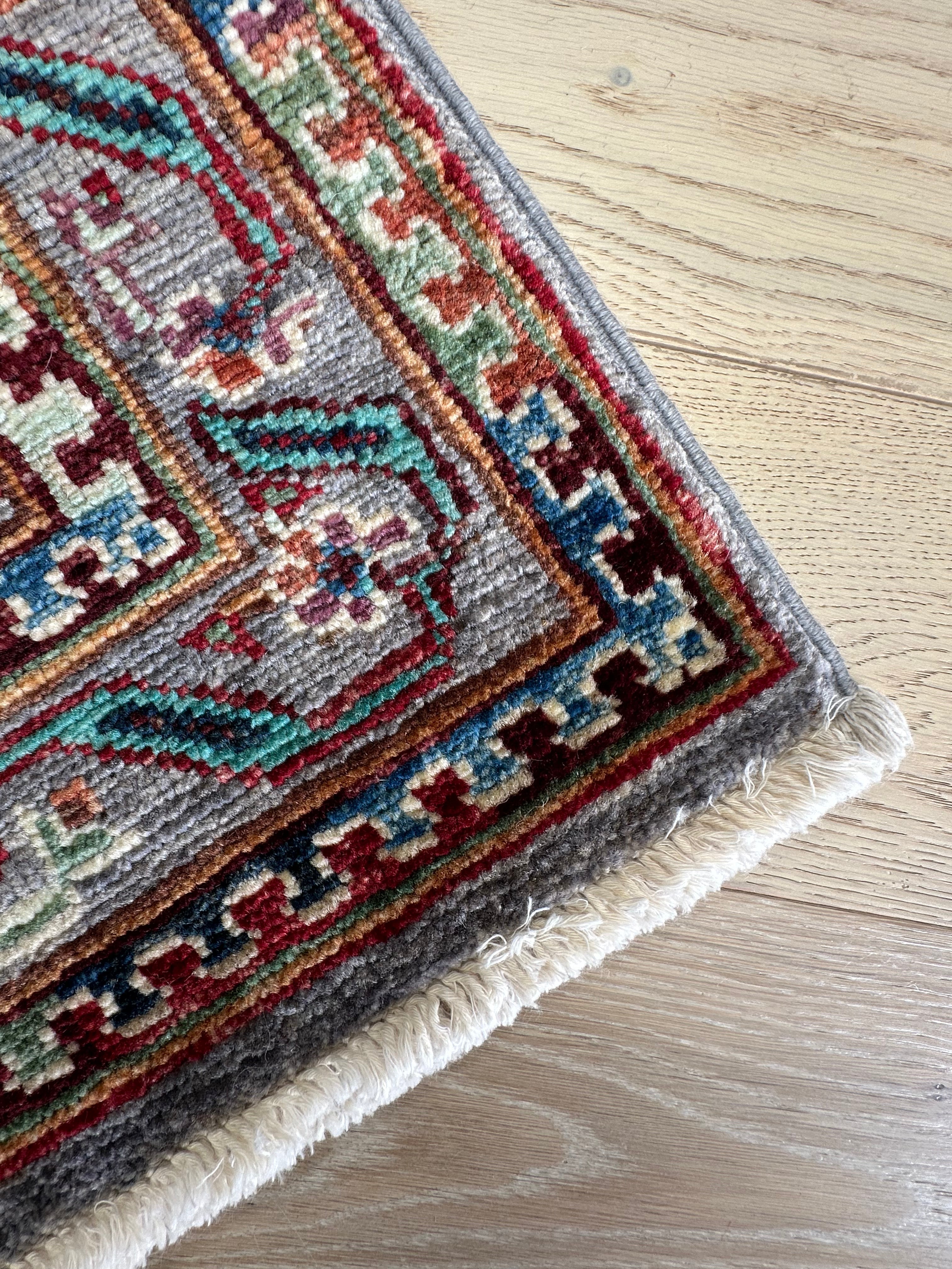 Handmade Chobi rug-runner 306x82 cm