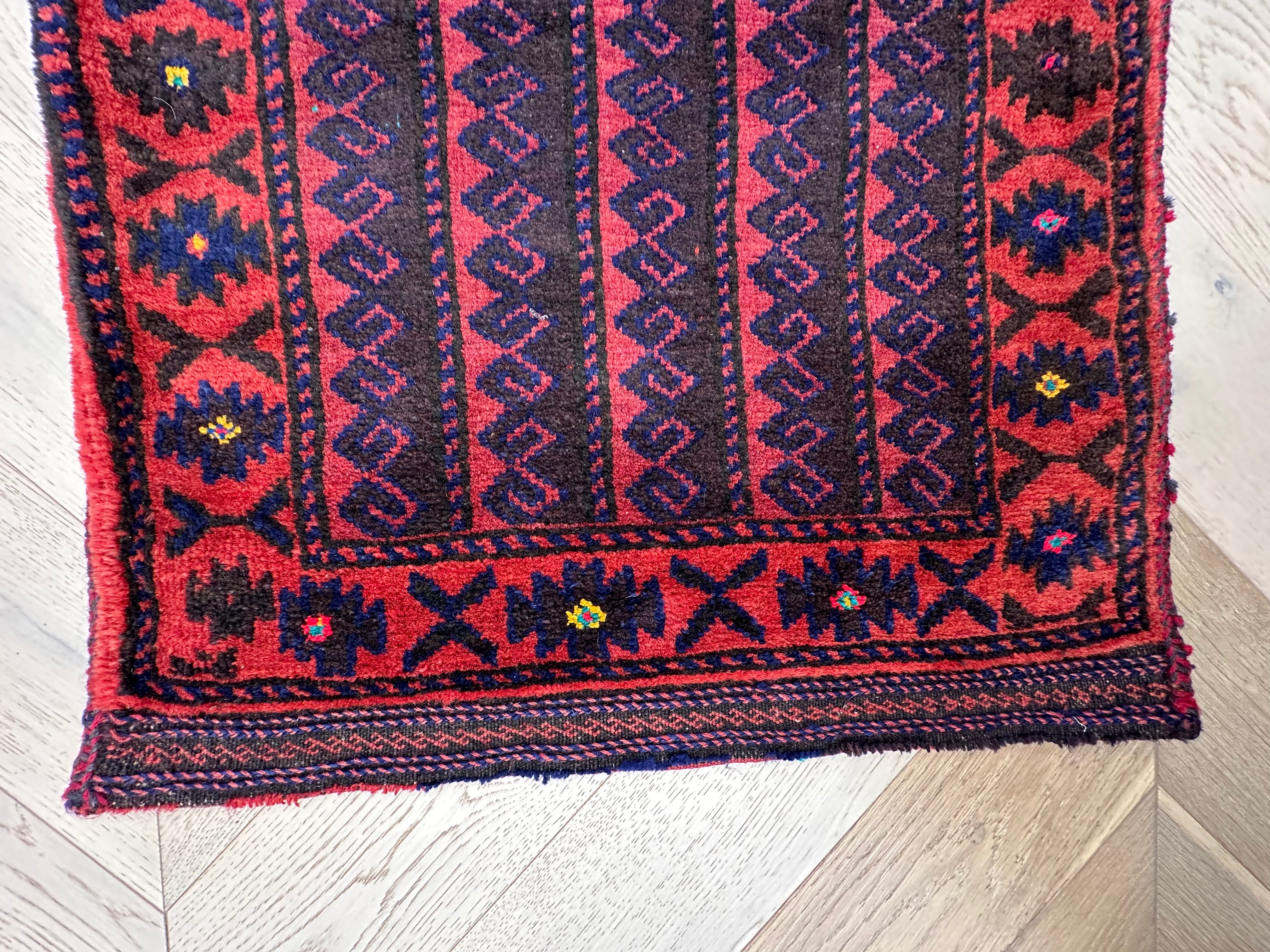 Afghan Handmade — 1.10 x 0.57