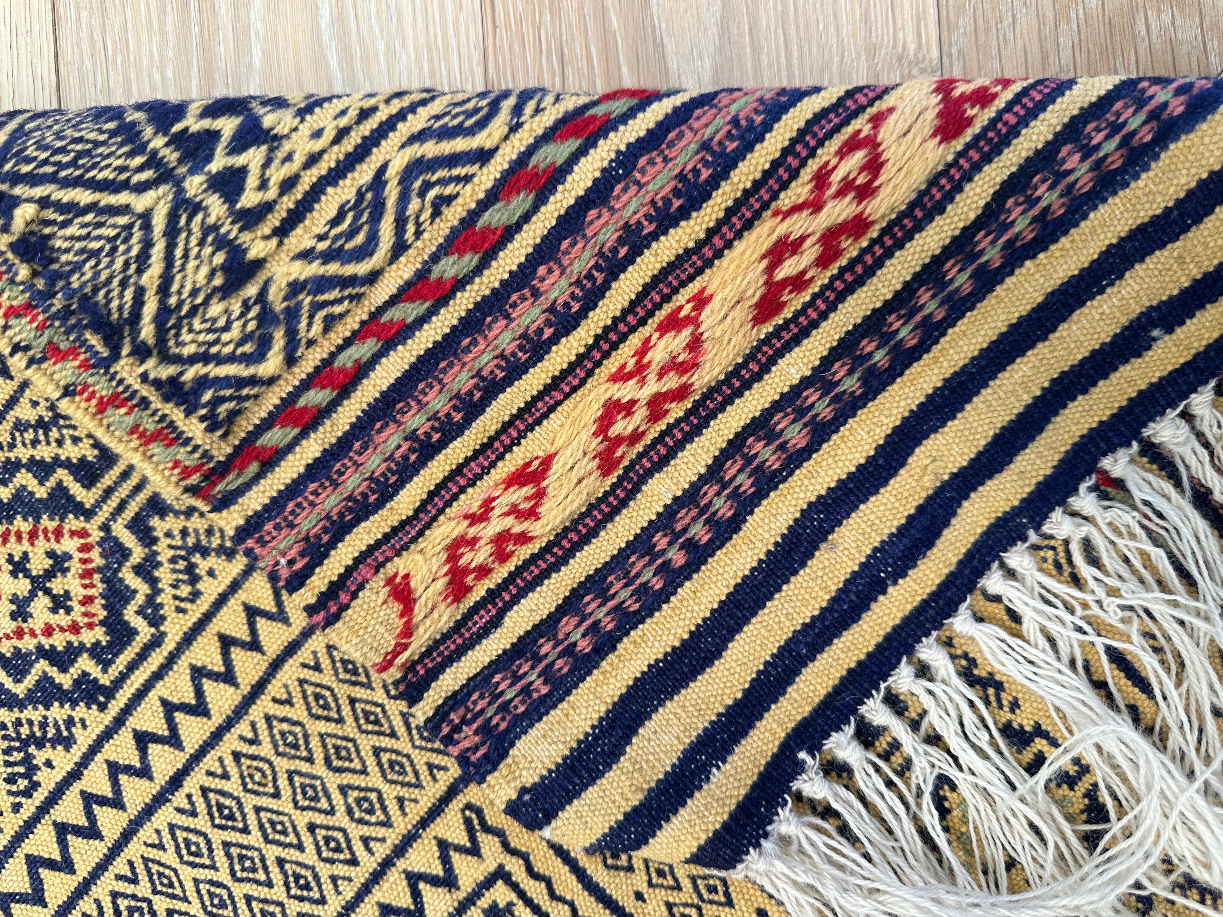 Yellow Handmade Herati Sumak Rug | — 1.90 x 1.37