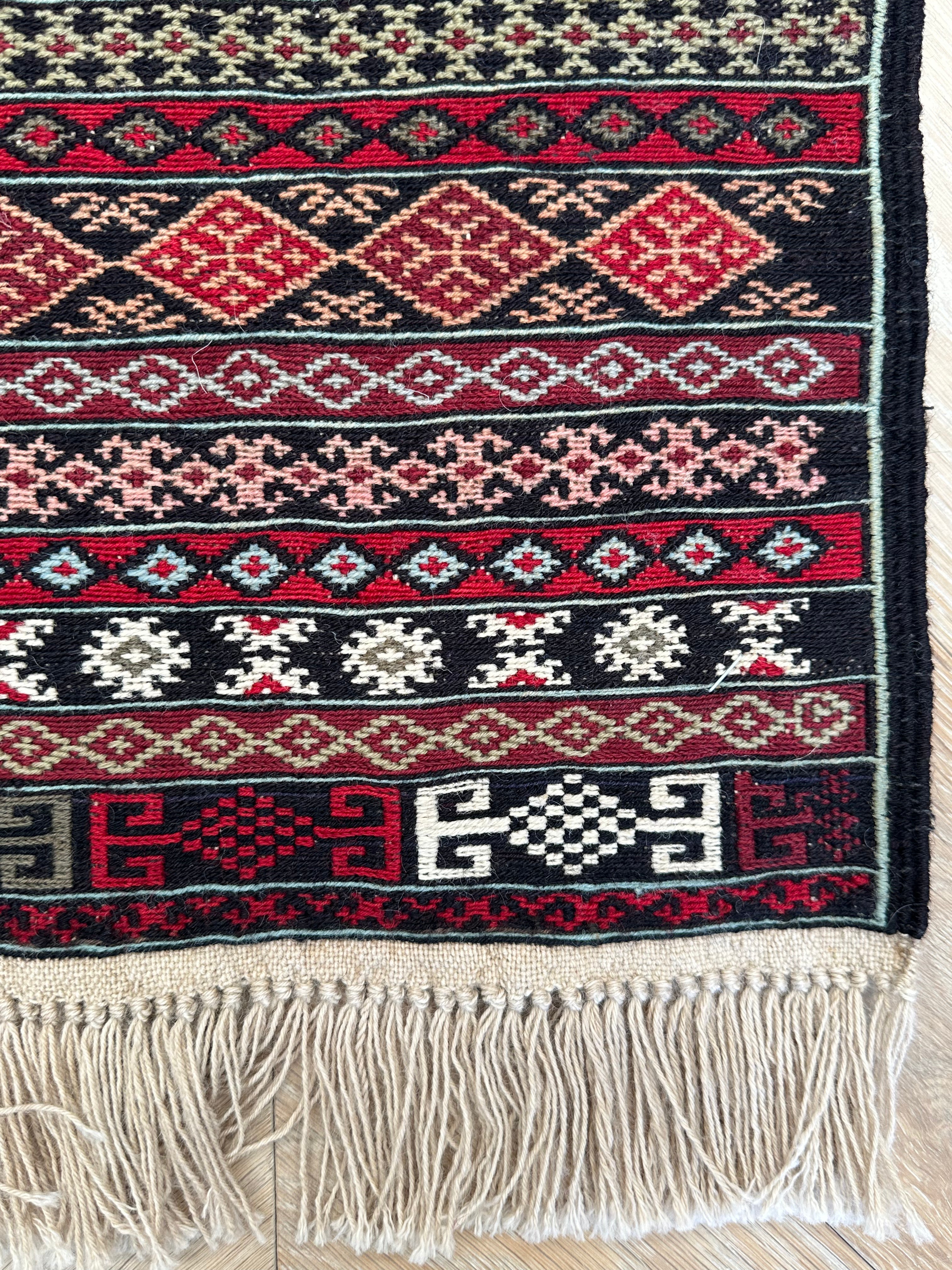 Yellow Handmade Herati Sumak Rug | — 1.88 x 1.26