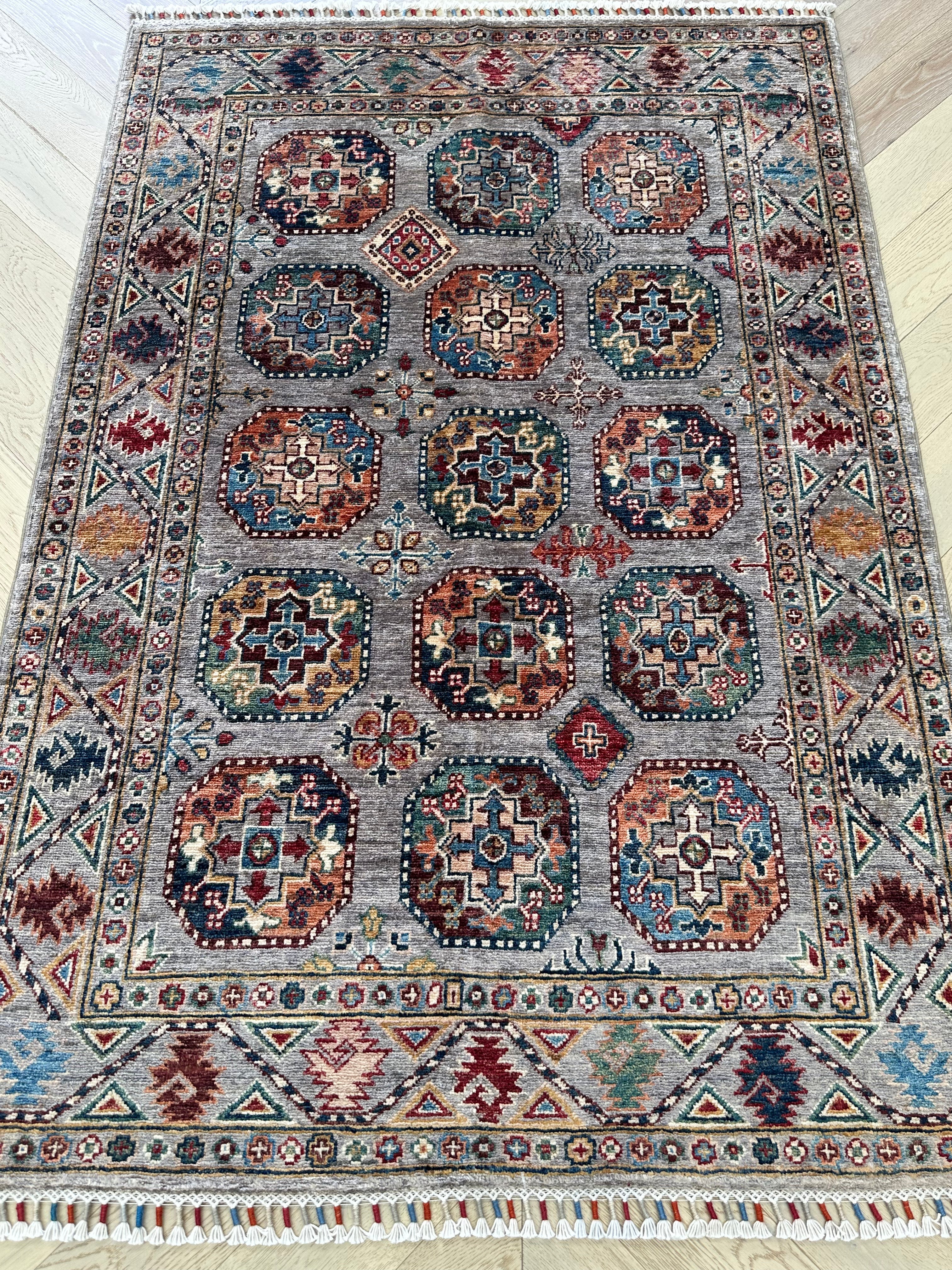 Afghan handmade rug,Chobi. Size: 180x120 cm