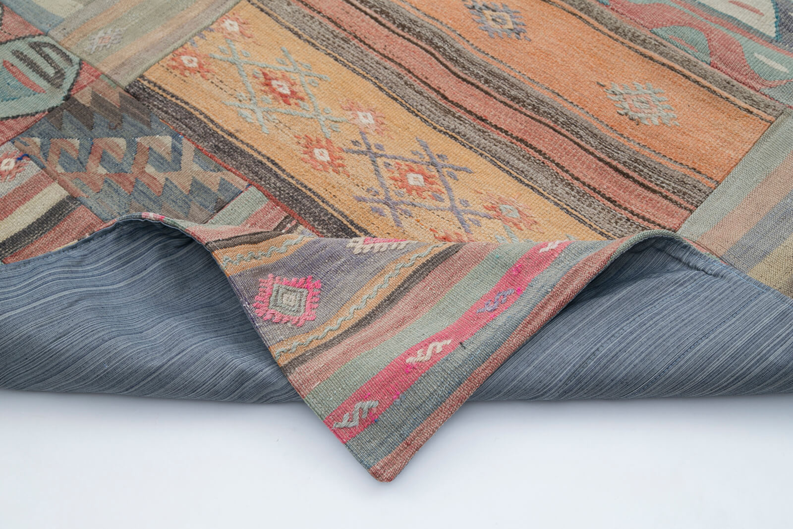 Kilim — 2.02 x 3.01