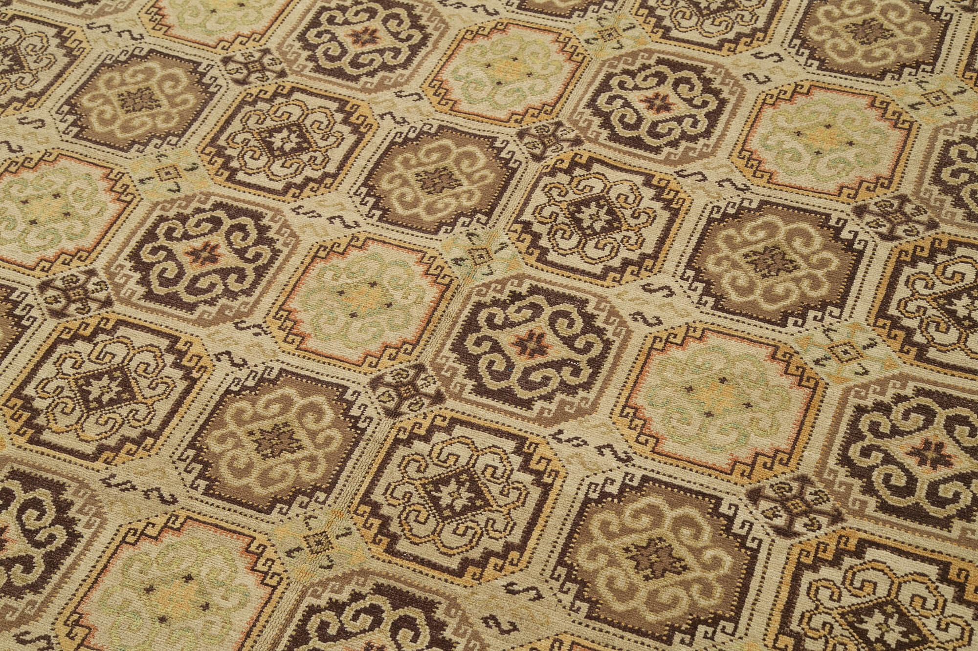 Champagne Oushak — 2.44 x 3.18
