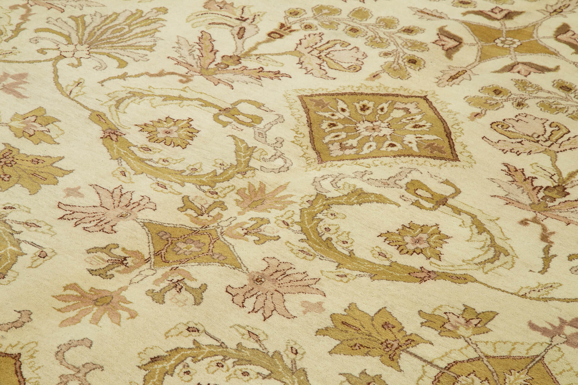 Parchment Oushak — 2.67 x 3.62