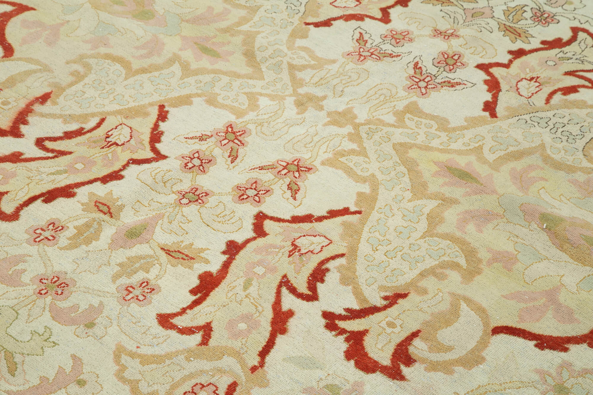 Ivory Oushak — 2.40 x 3.10