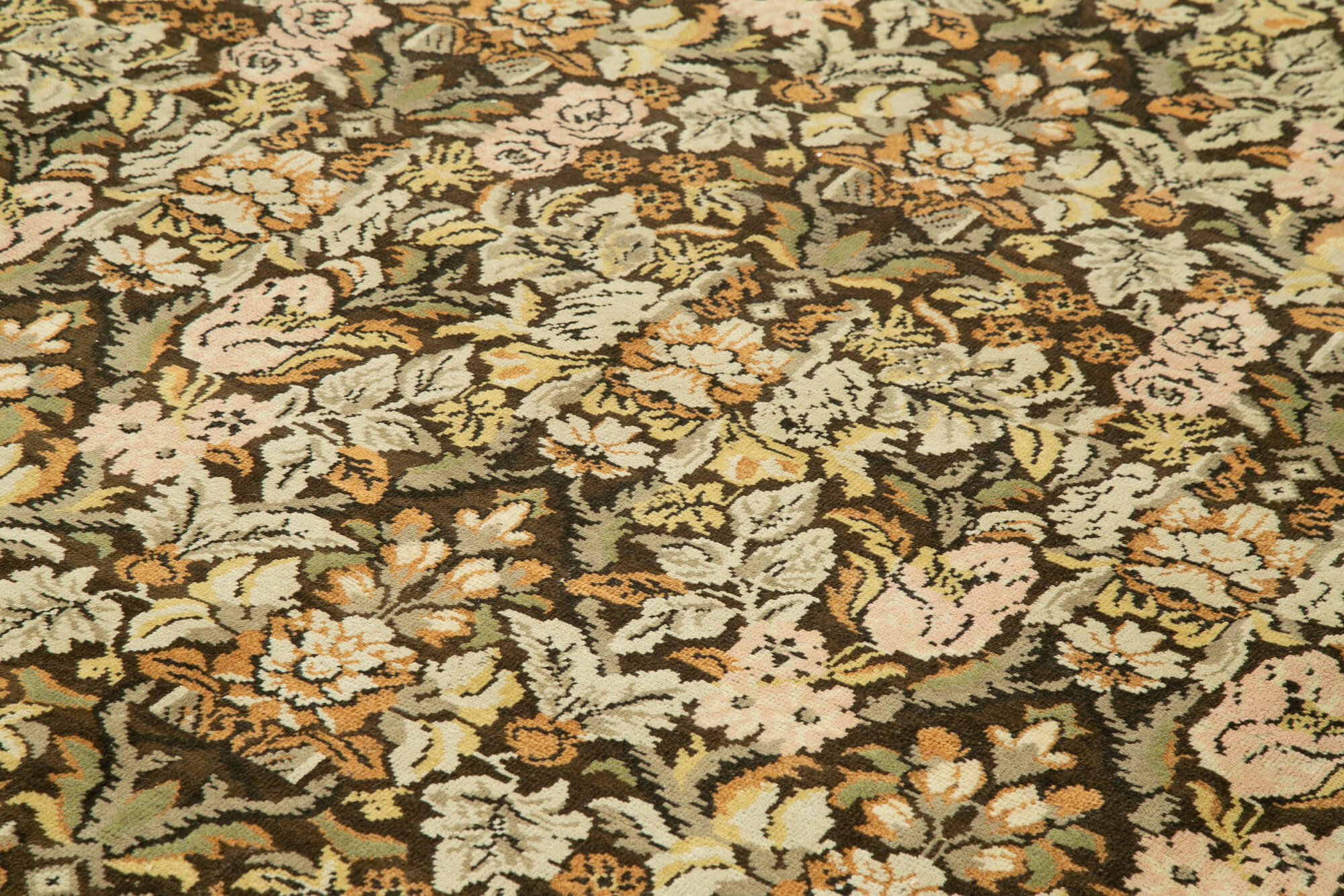 Champagne Oushak — 2.77 x 3.71