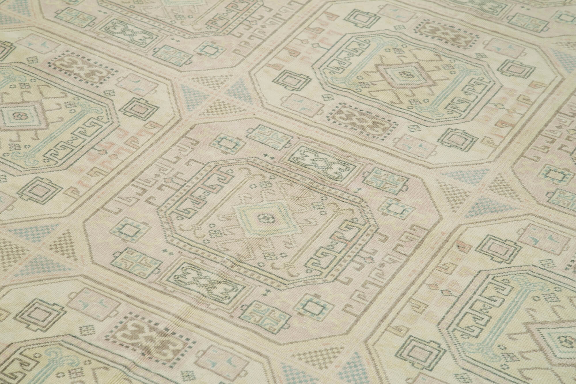 Alabaster Kayseri — 1.88 x 2.95