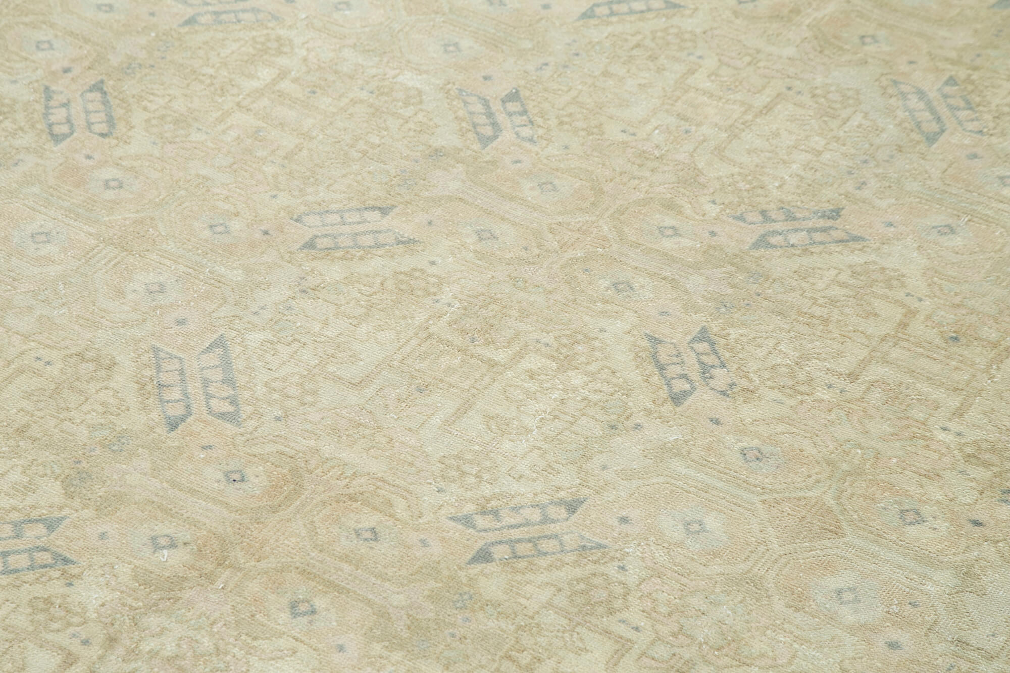 Alabaster Kayseri — 1.93 x 2.87