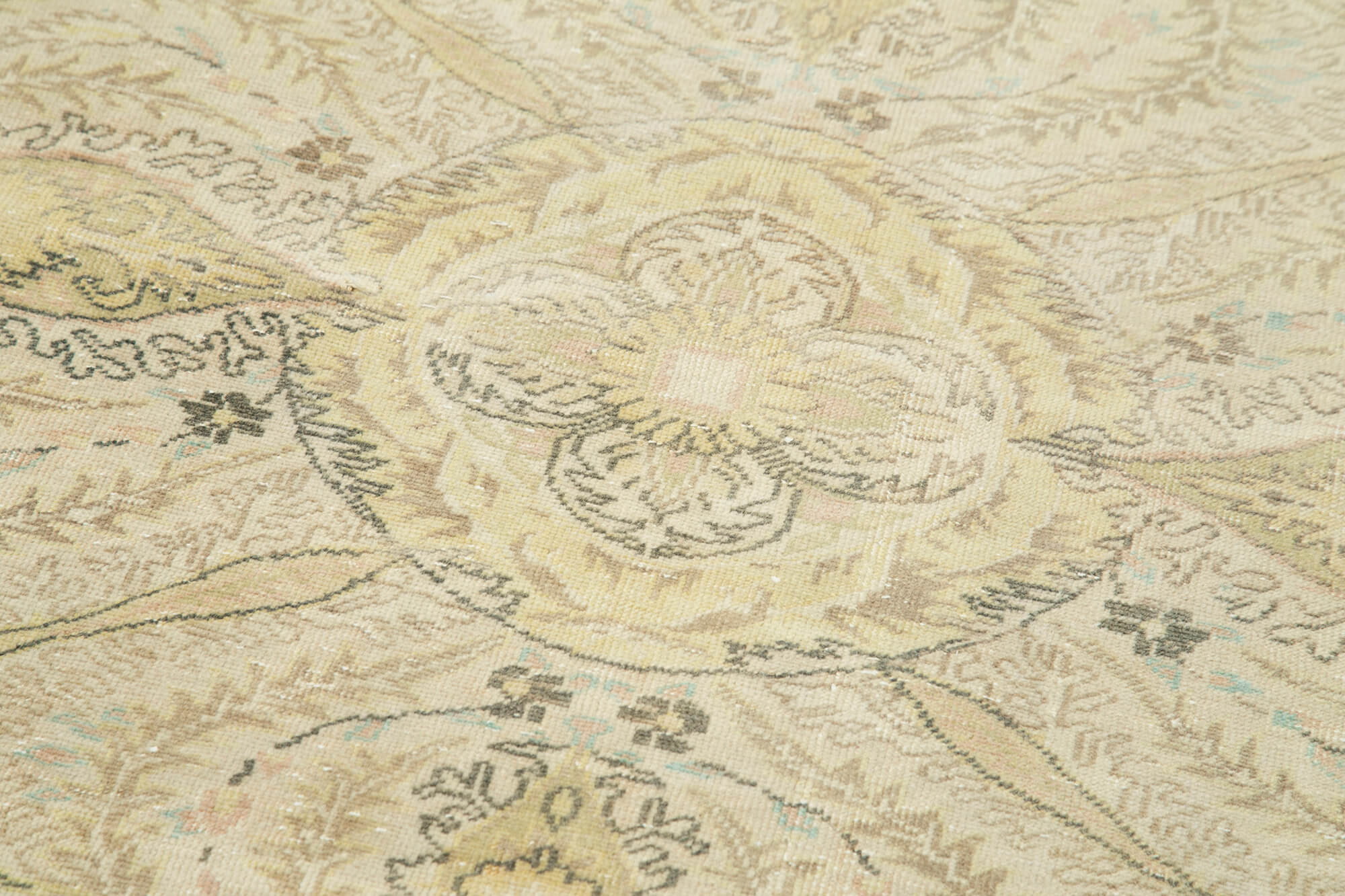 Ivory Kayseri — 0.86 x 2.97