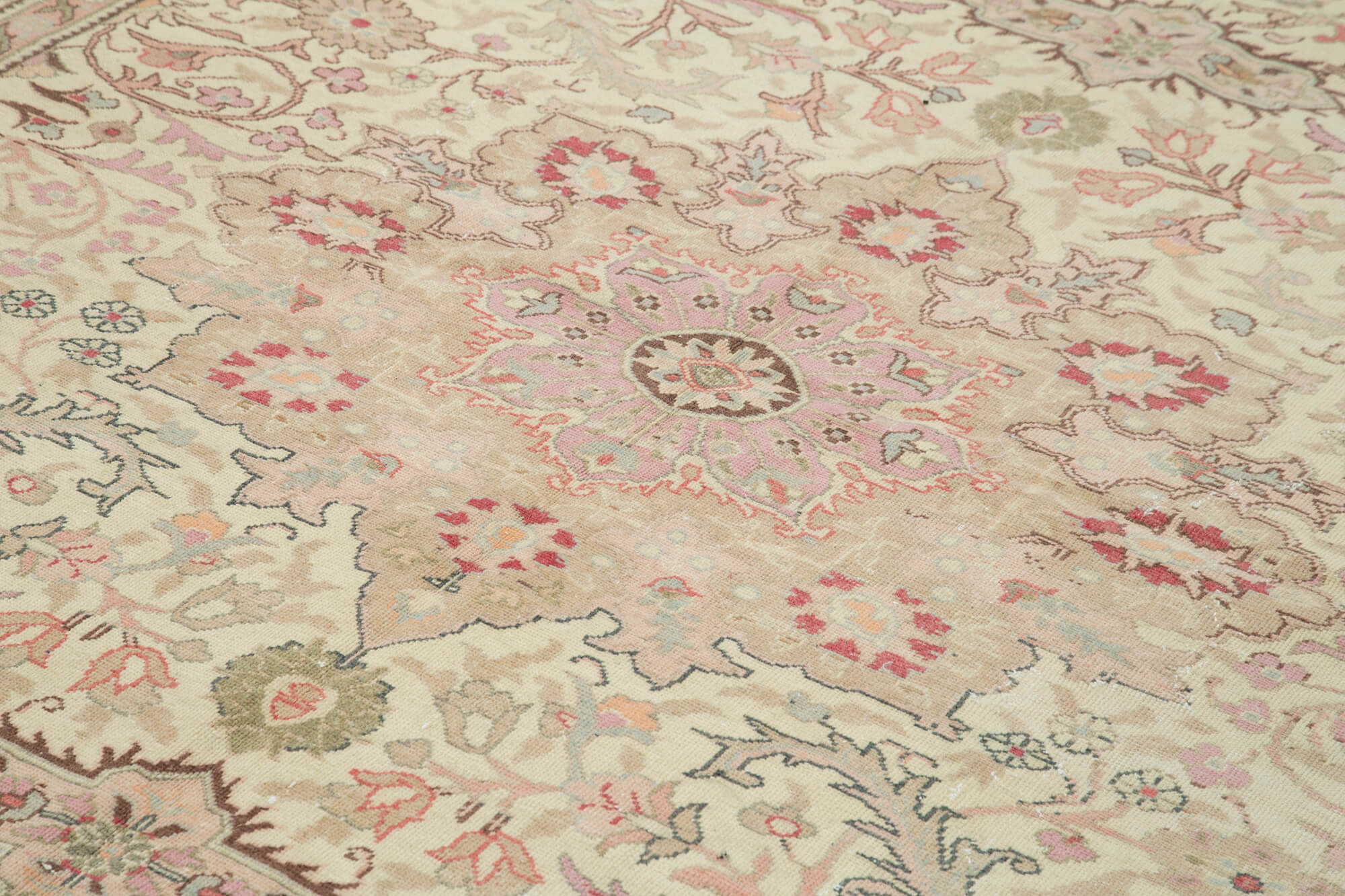 Linen Kayseri — 2.37 x 3.70