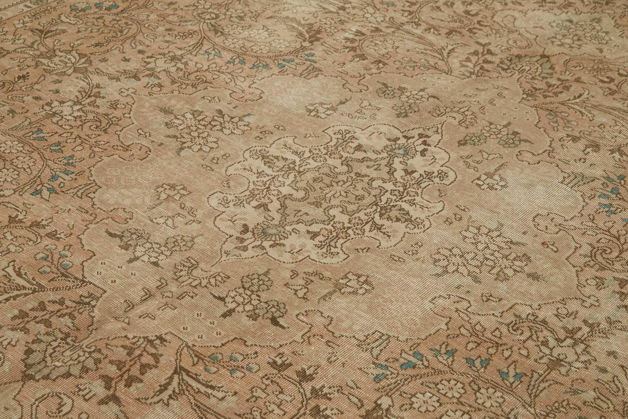 Persian Handmade — 2.88 x 3.75