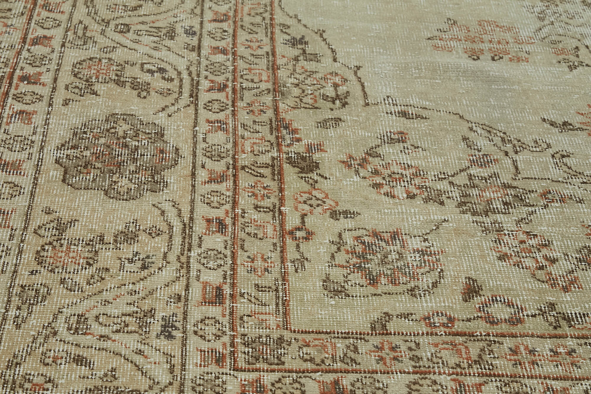 Linen Persian — 2.62 x 3.61