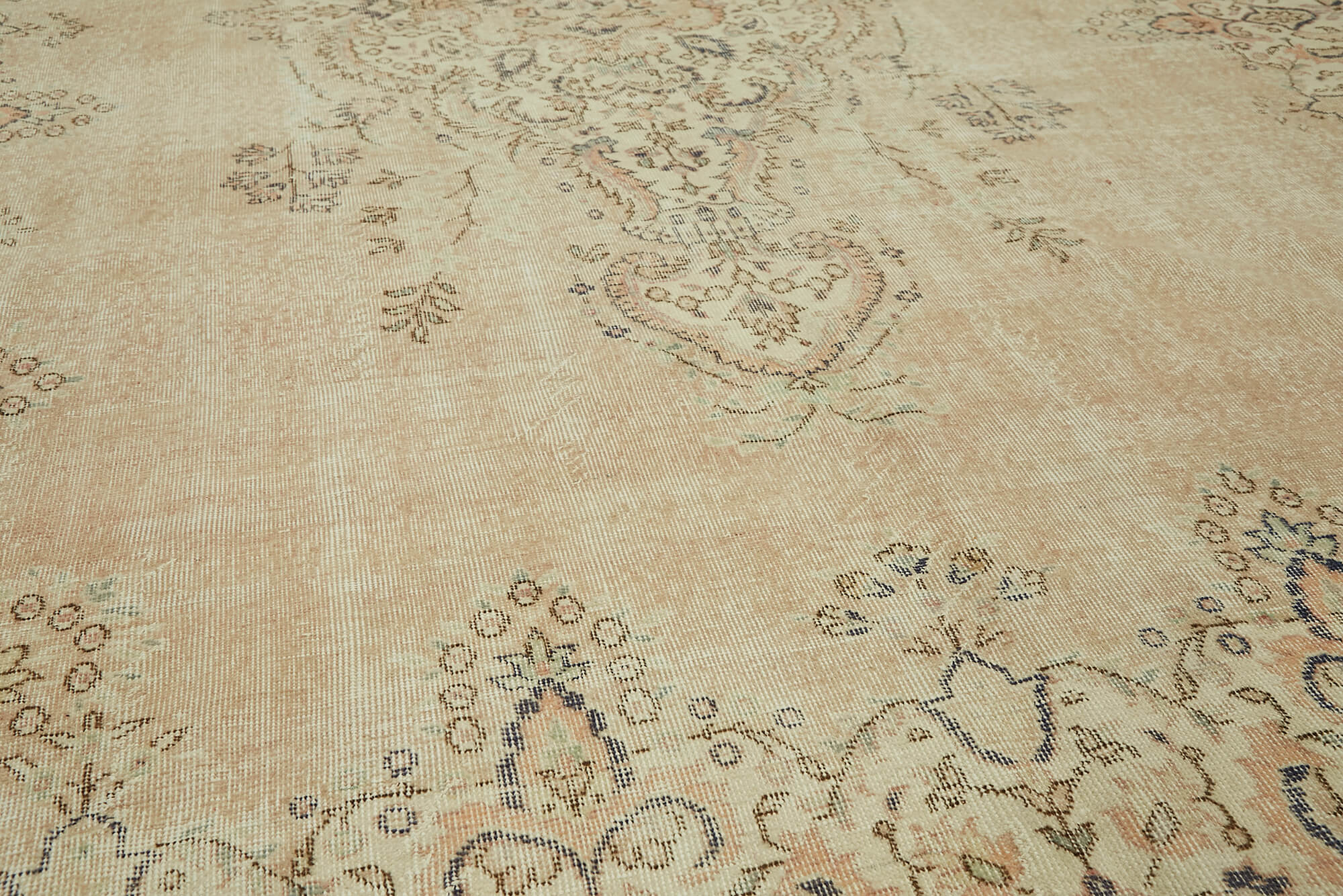 Dune Persian — 2.40 x 3.72