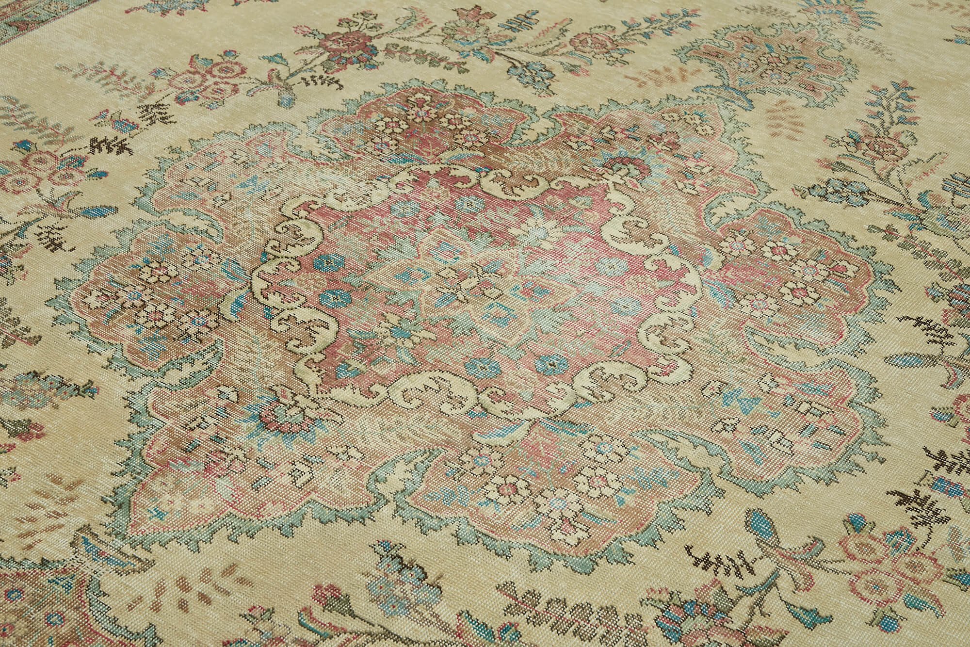 Persian Handmade — 2.78 x 3.78