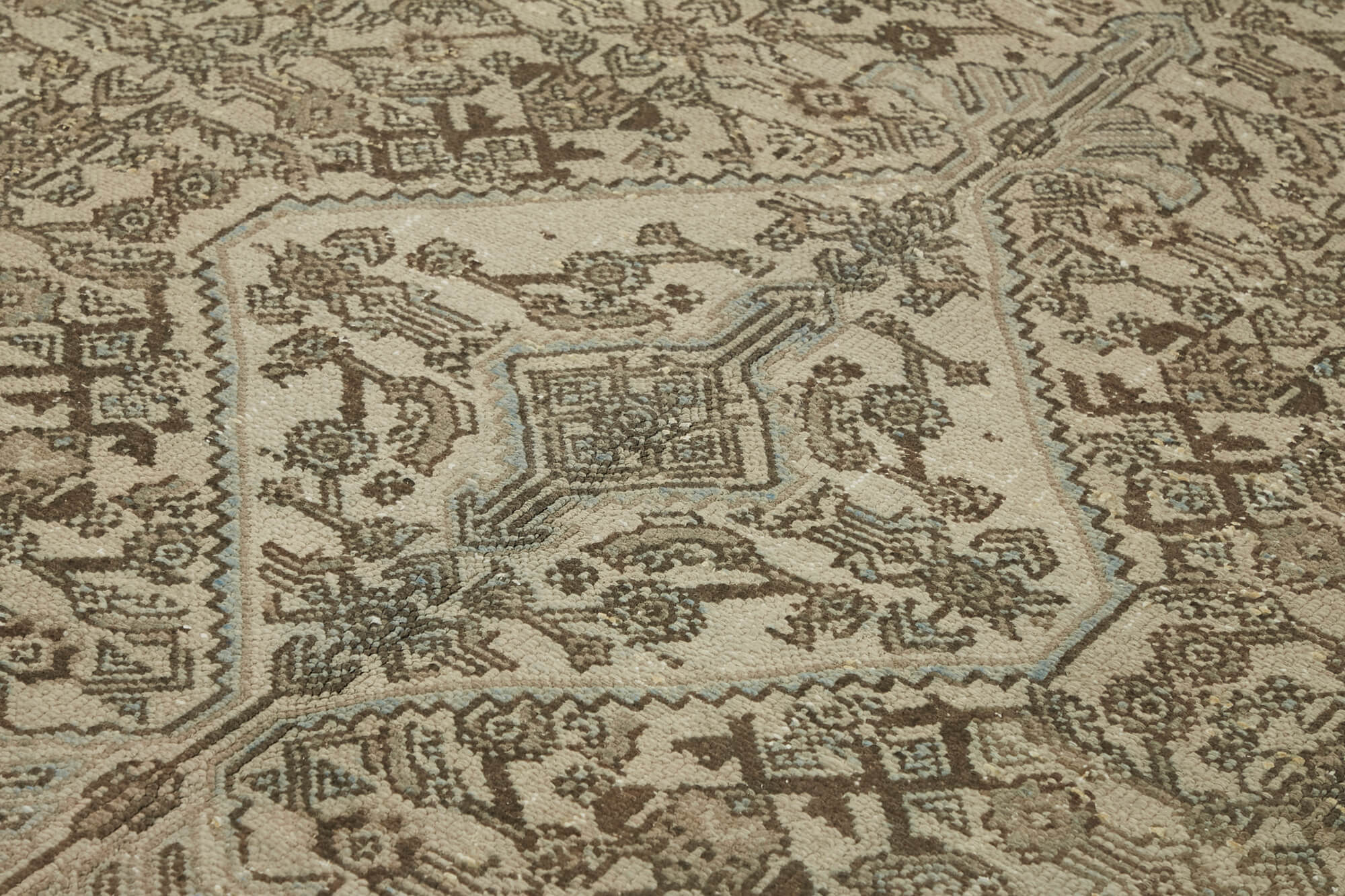 Persian Handmade — 2.54 x 3.61