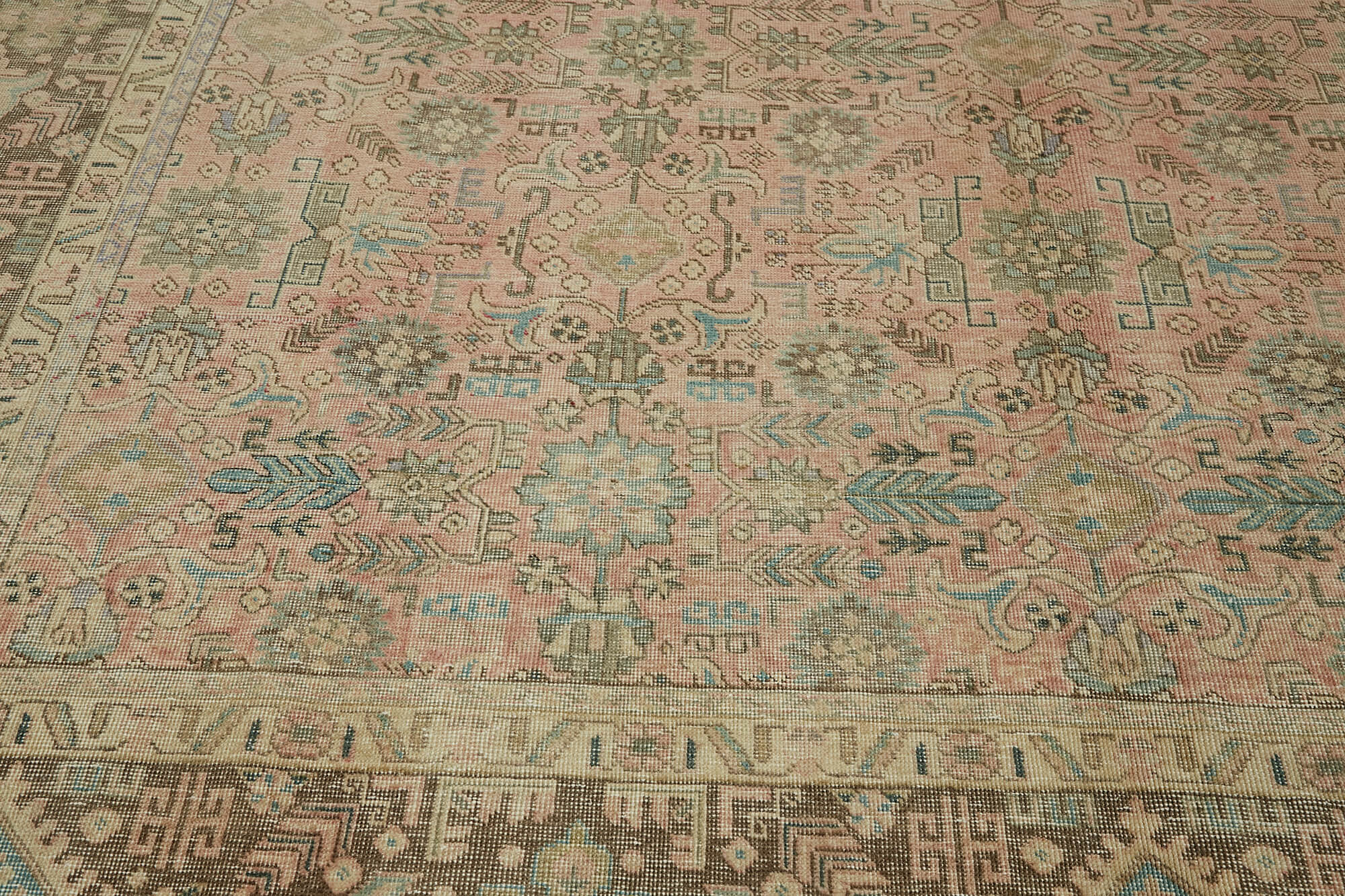 Beige Persian Handmade — 2.95 x 3.79
