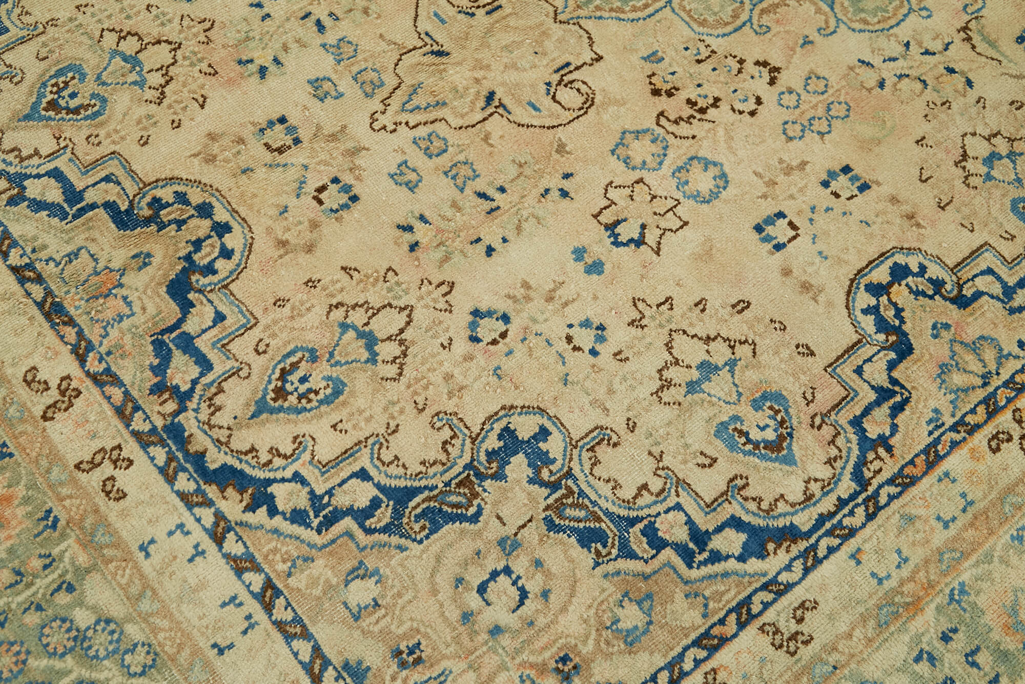 Persian Handmade — 1.90 x 2.88