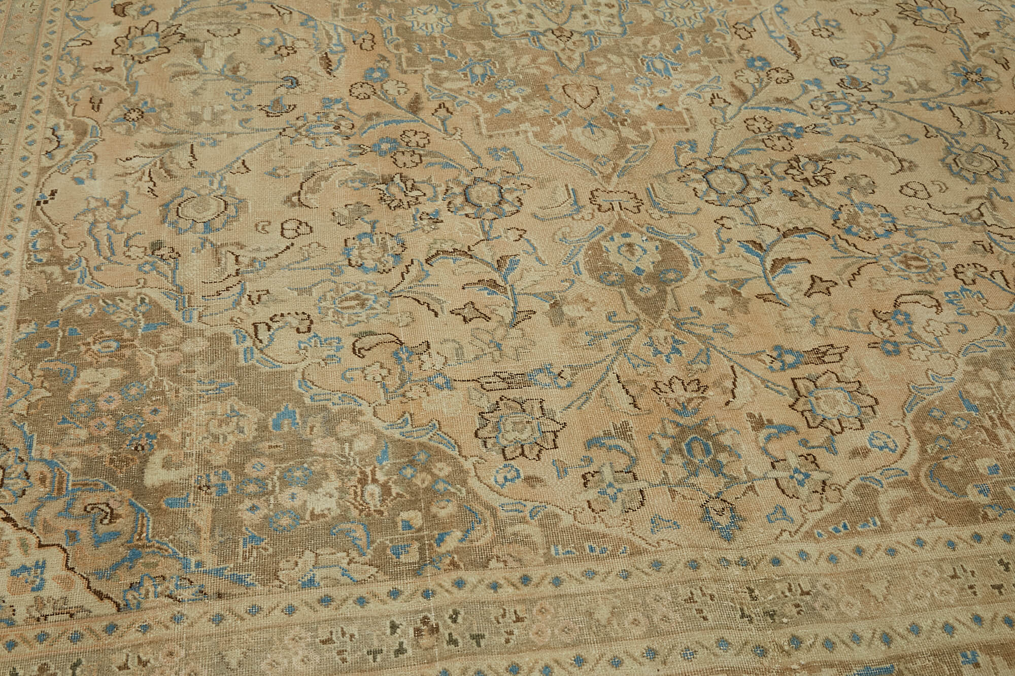 Persian Handmade — 2.81 x 3.76