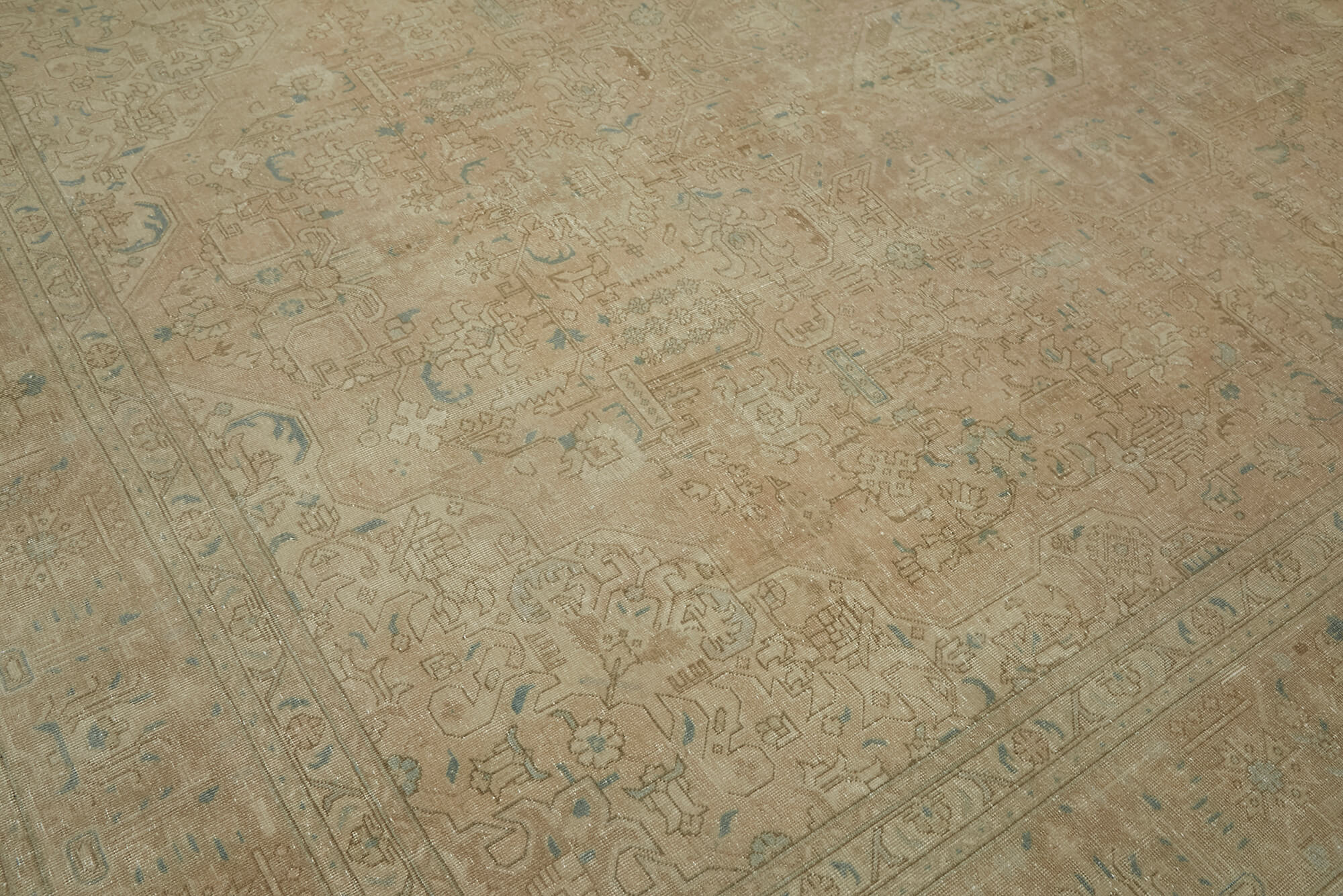 Persian Handmade — 2.91 x 3.91