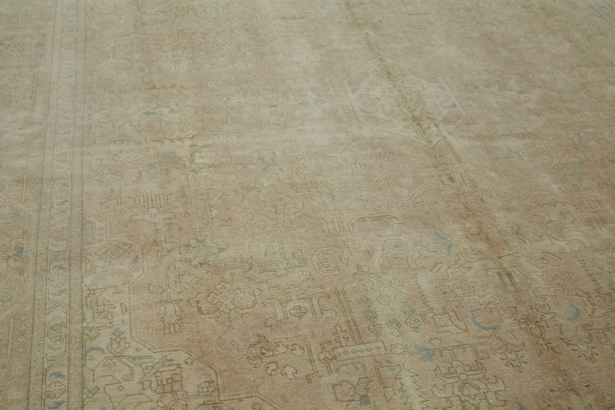 Persian Handmade — 2.91 x 3.91
