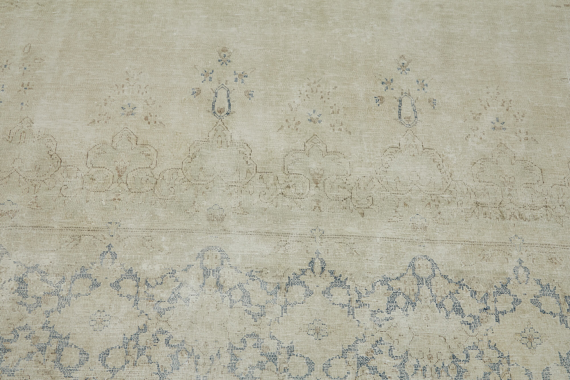 Persian Handmade — 2.92 x 4.23