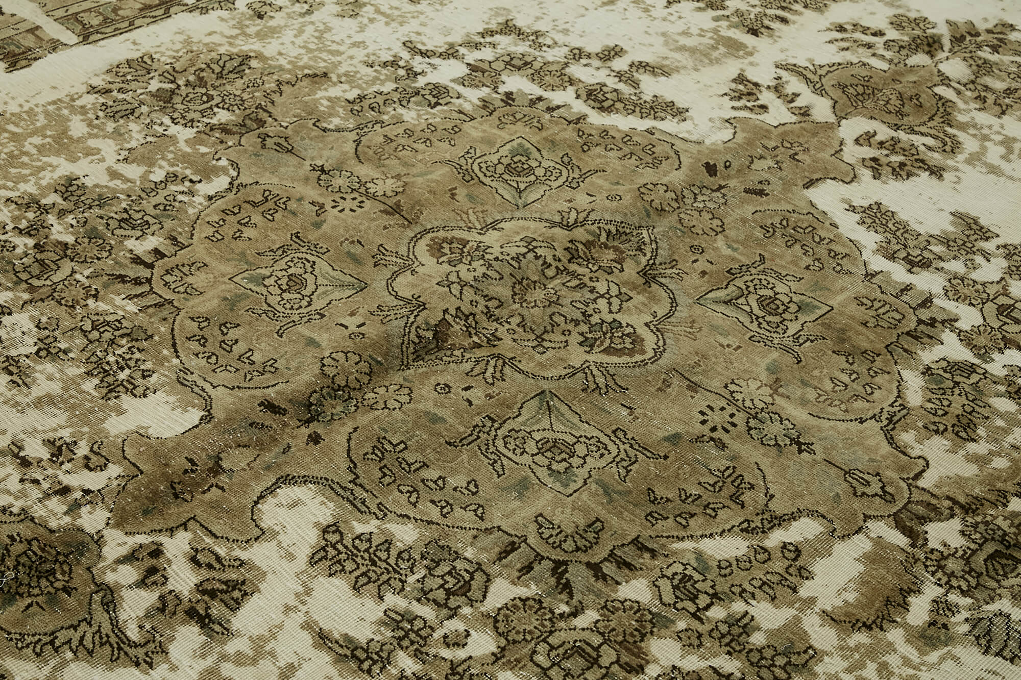 Sand Persian — 3.06 x 3.98