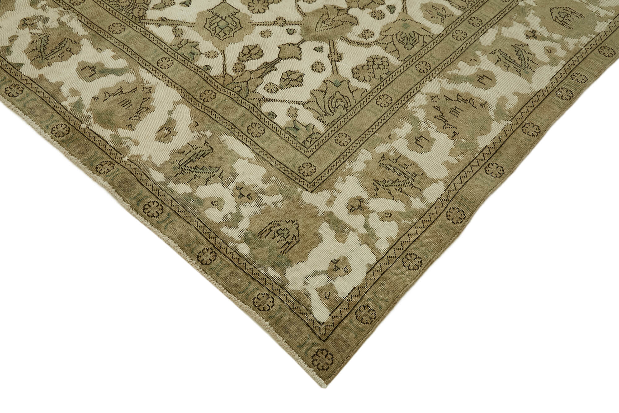Pearl Persian — 2.80 x 3.76