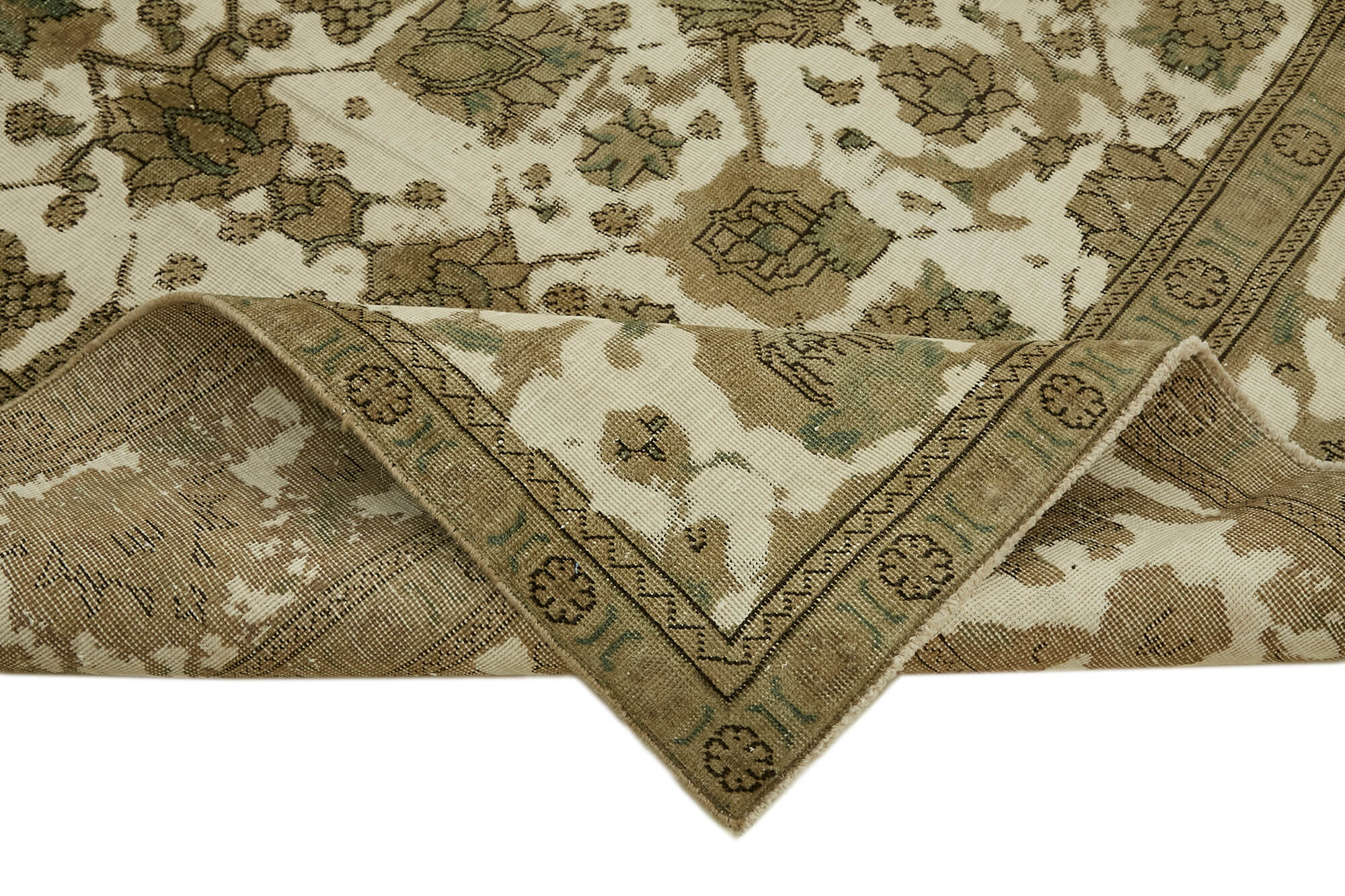 Pearl Persian — 2.80 x 3.76