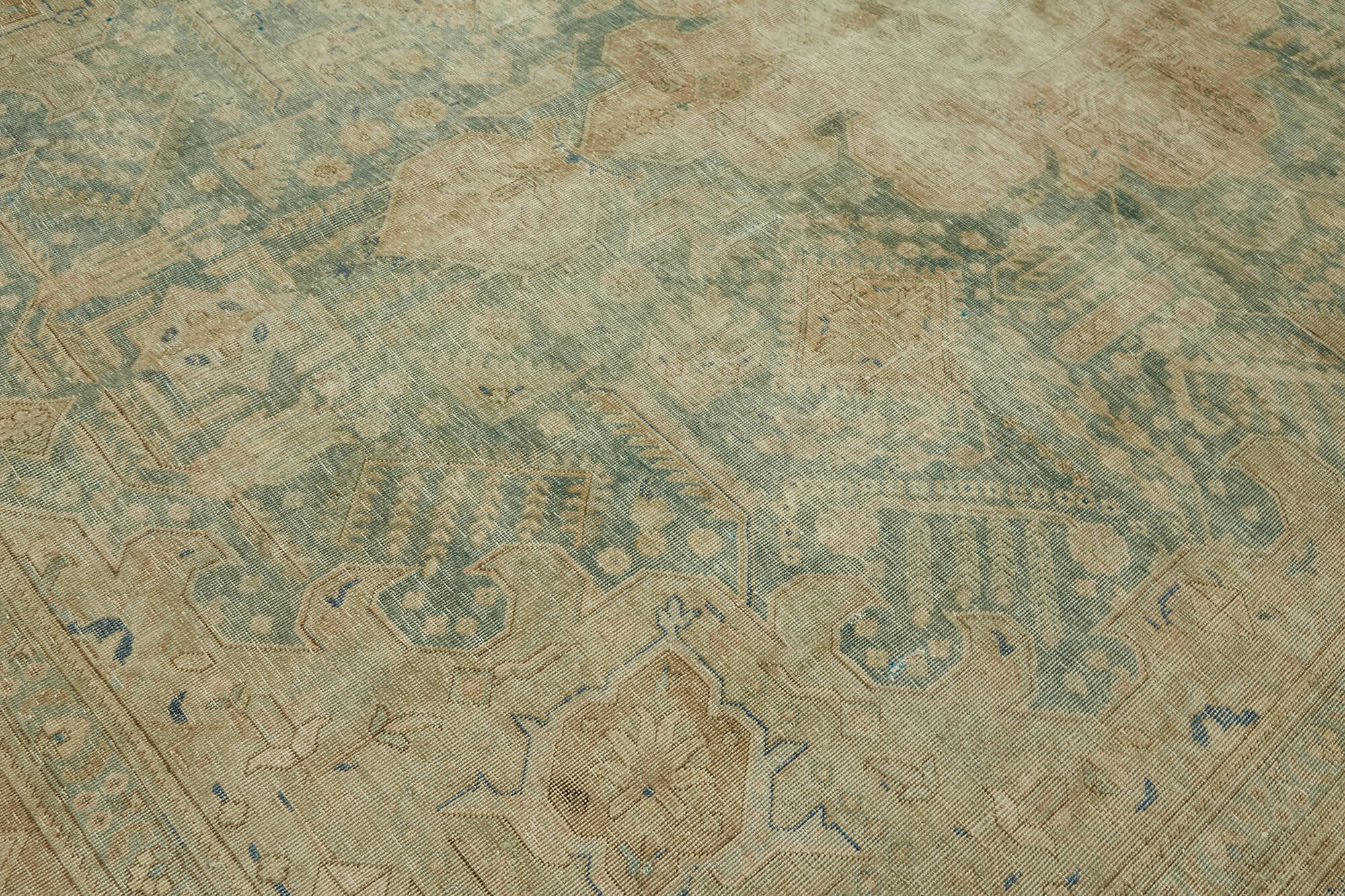 Persian Handmade — 2.92 x 3.84