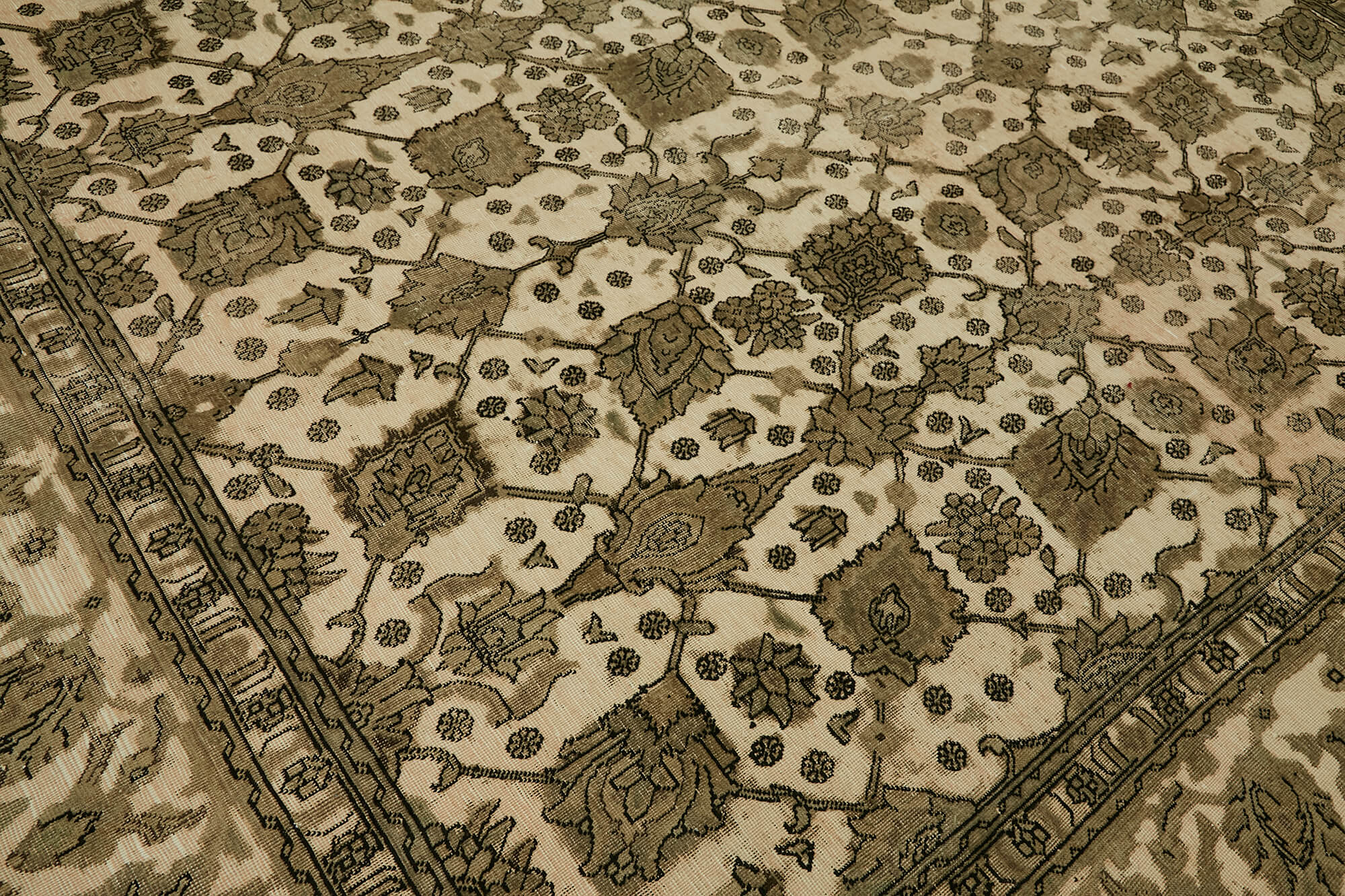 Dune Persian — 2.70 x 3.20