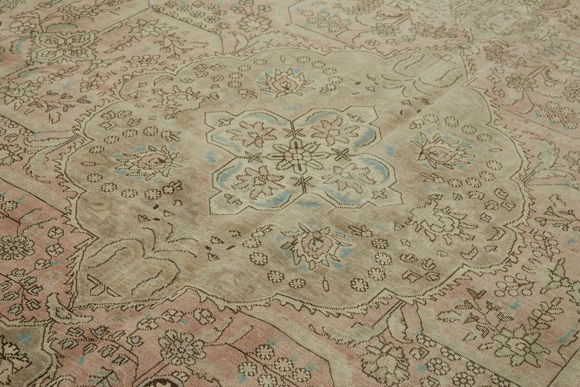 Persian Handmade — 2.92 x 3.96