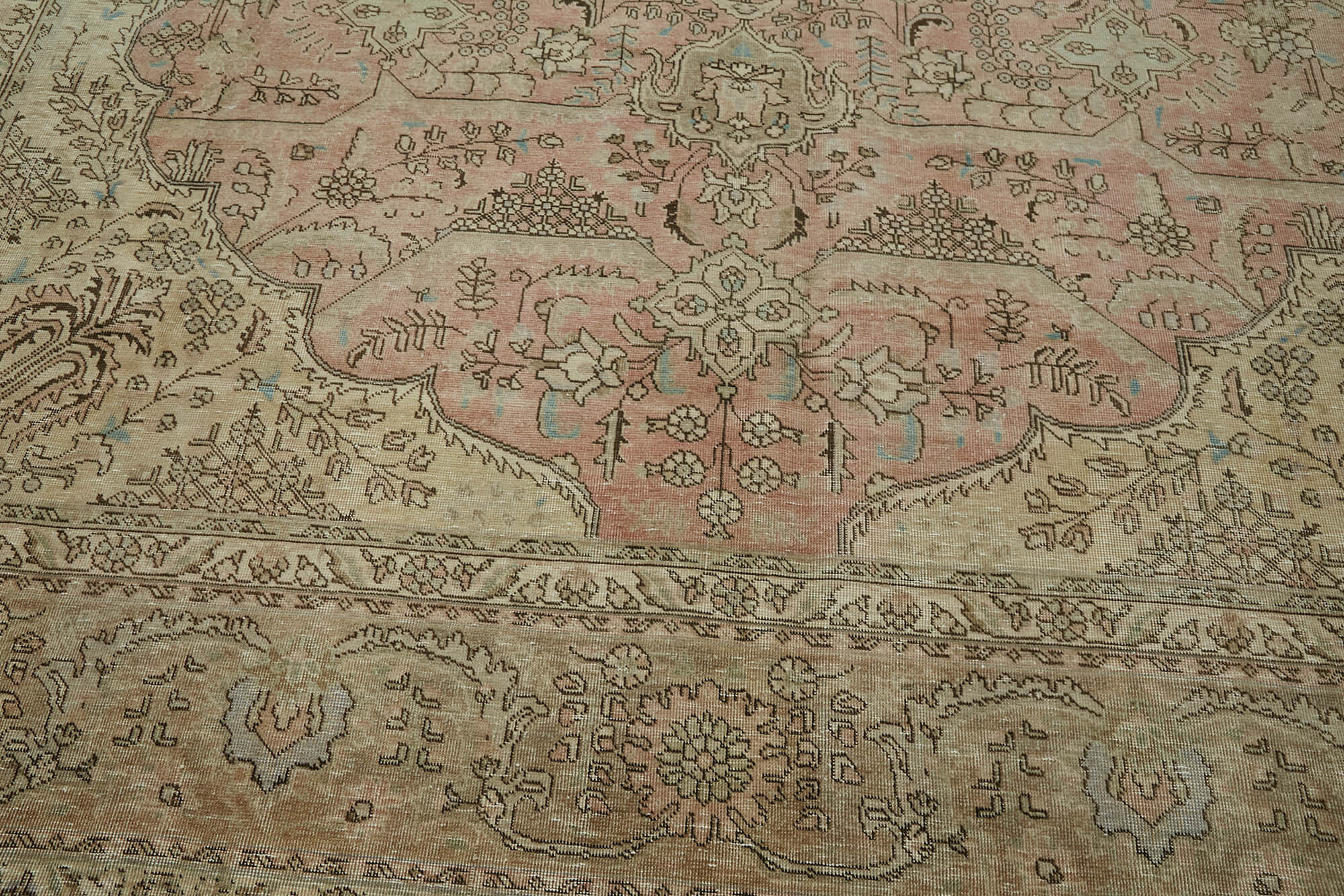 Persian Handmade — 2.92 x 3.96