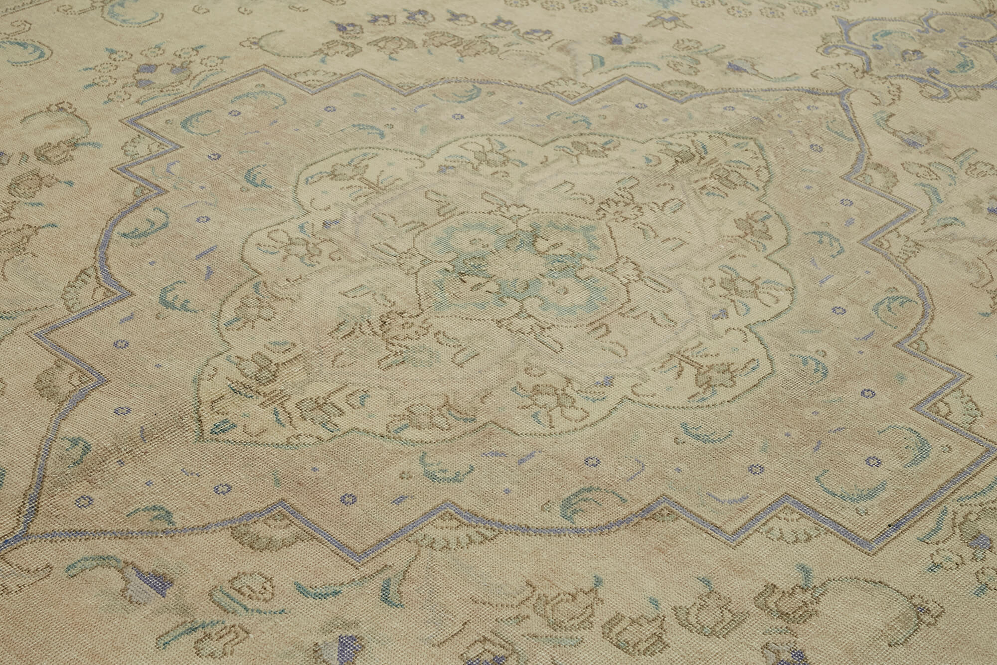 Persian Handmade — 2.99 x 3.92