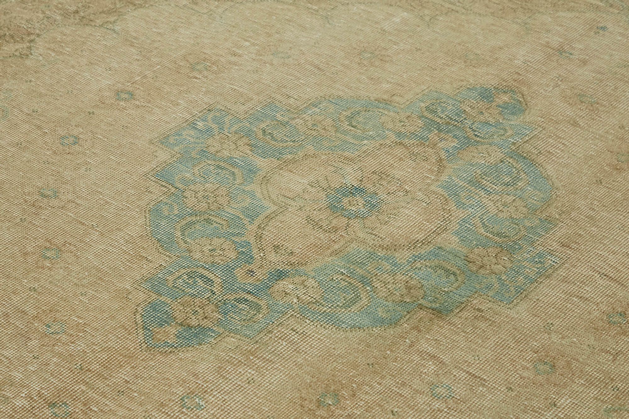 Beige Persian Handmade — 2.88 x 3.78