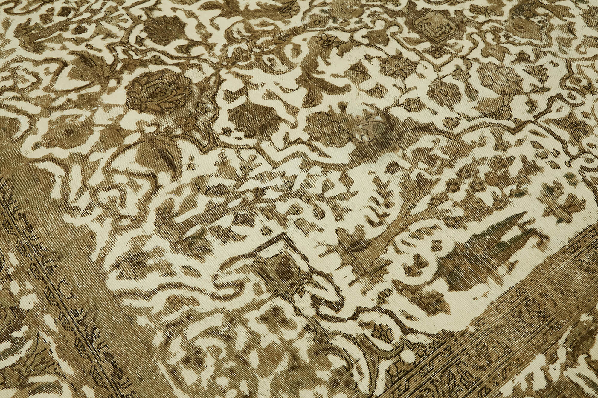 Sand Persian — 2.84 x 3.80