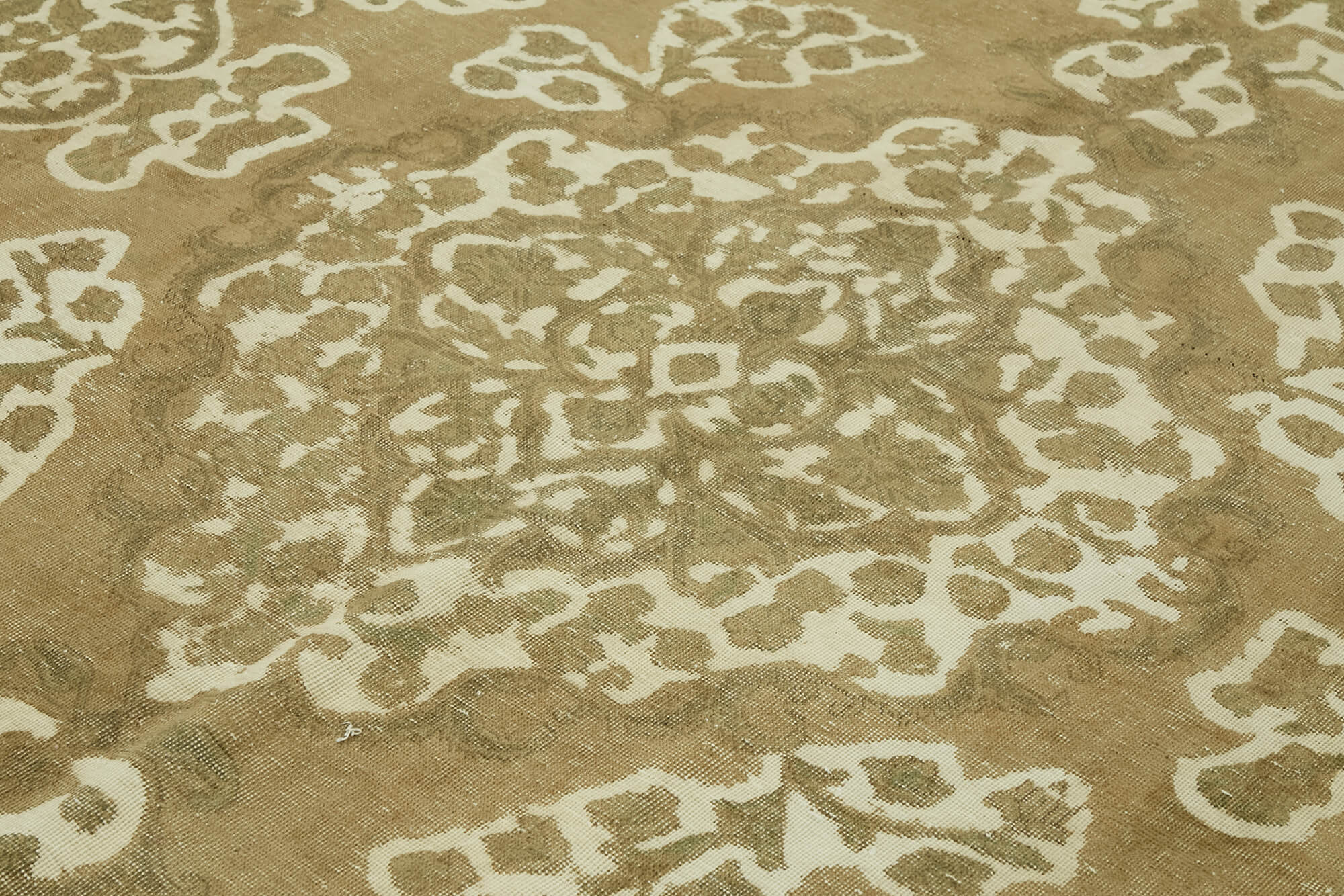Linen Persian — 2.83 x 3.66