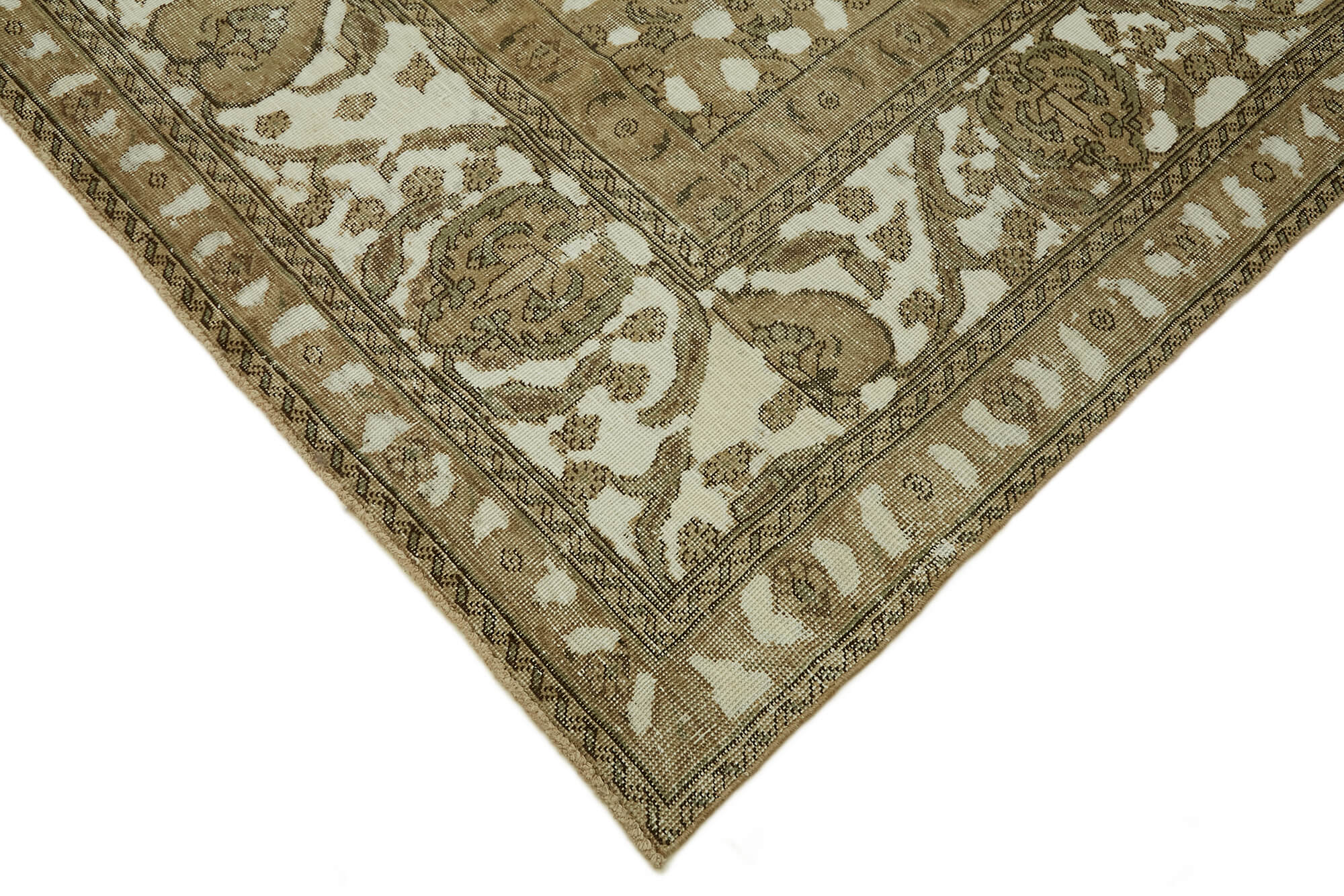 Bisque Persian — 2.90 x 3.65