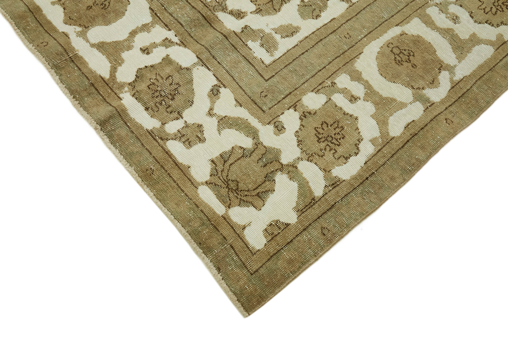 Sand Persian — 2.75 x 3.67