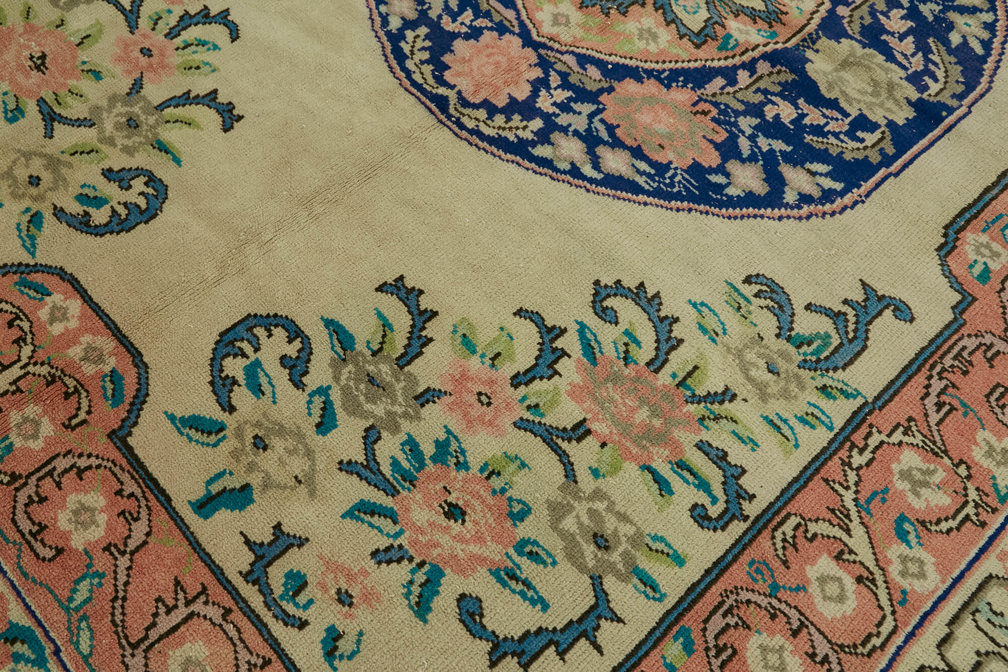 Pearl Persian — 2.38 x 3.30