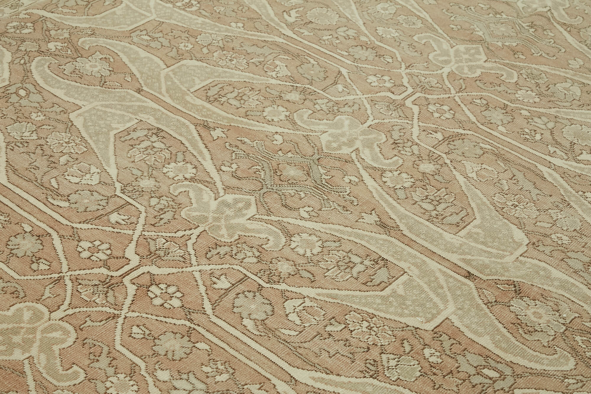 Beige Persian Handmade — 2.66 x 3.40