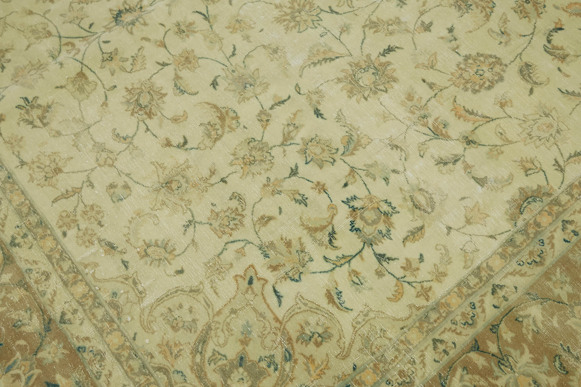 Beige Persian Handmade — 2.45 x 3.10