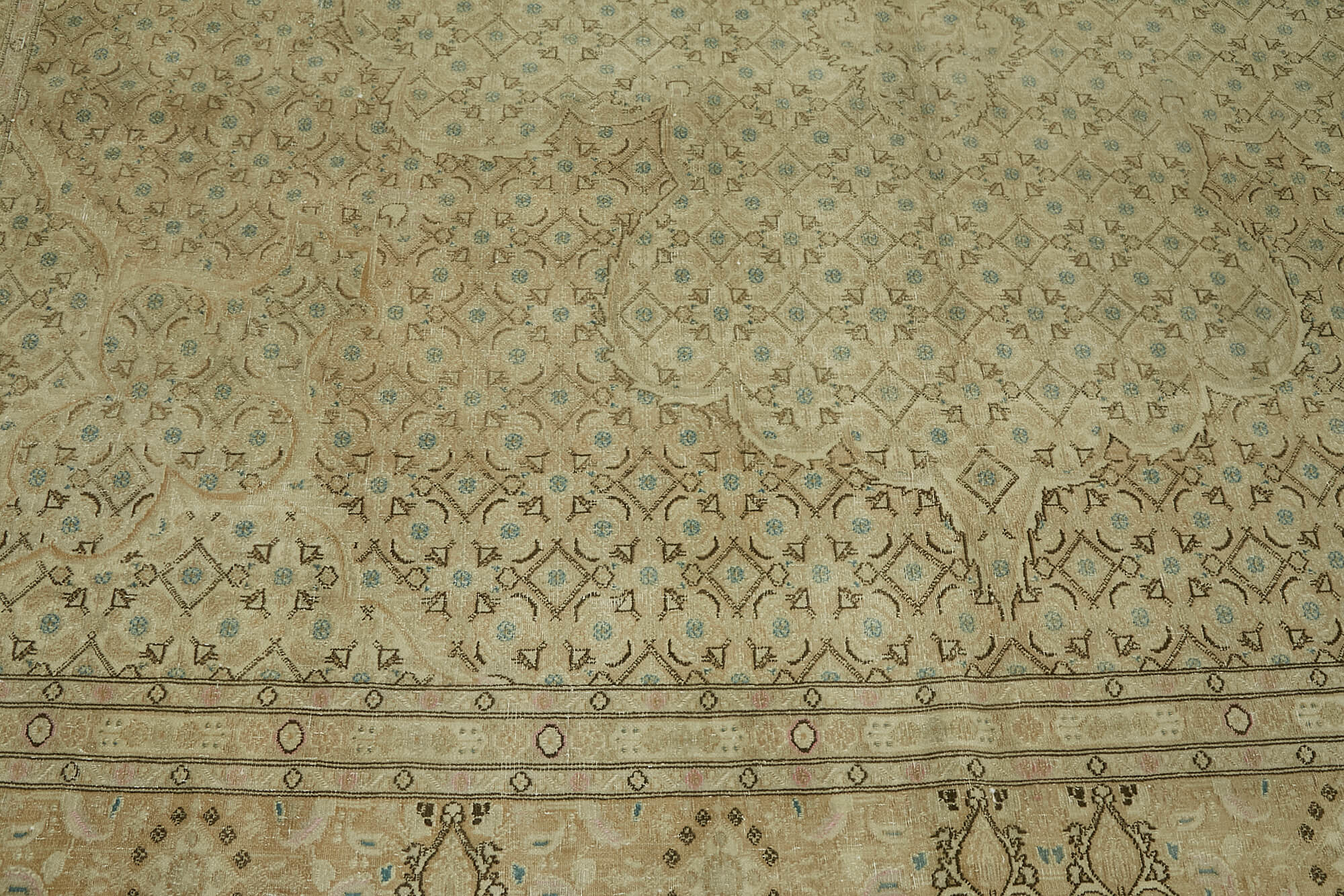 Persian Handmade — 2.85 x 3.78