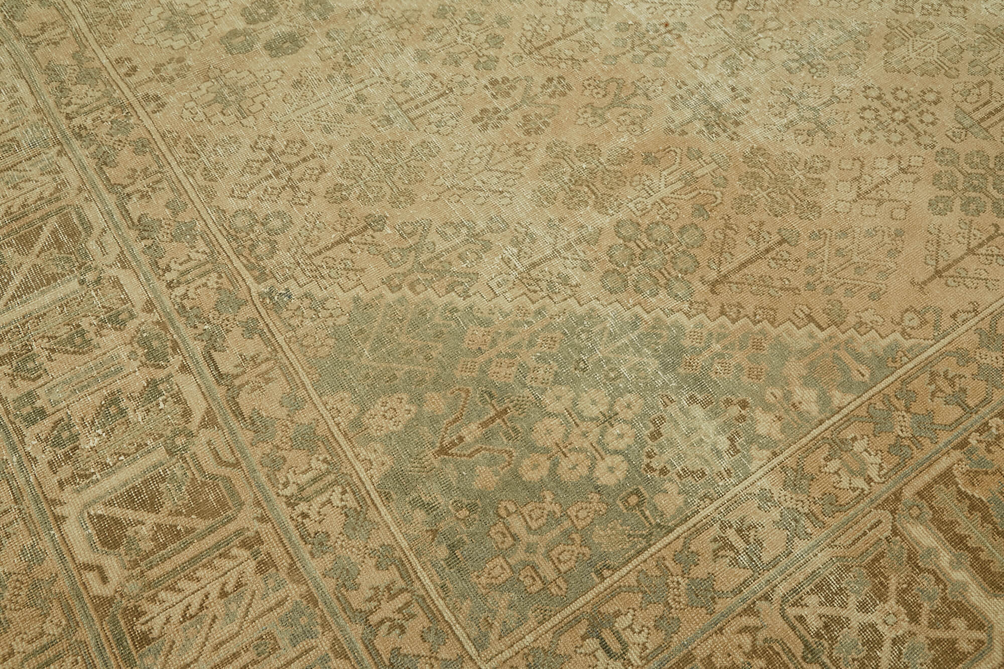 Persian Handmade — 2.94 x 4.00