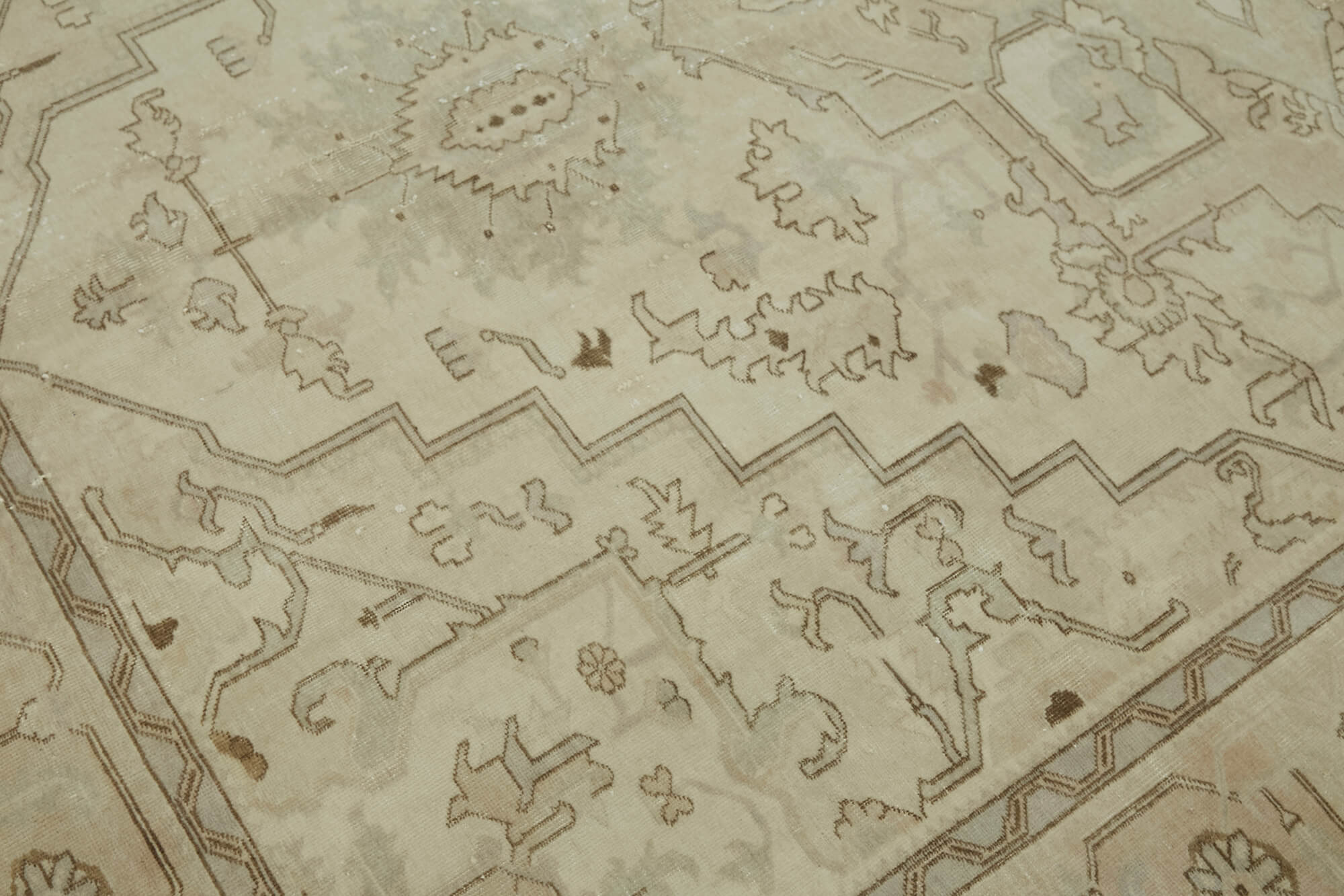 Beige Persian Handmade — 2.17 x 2.85