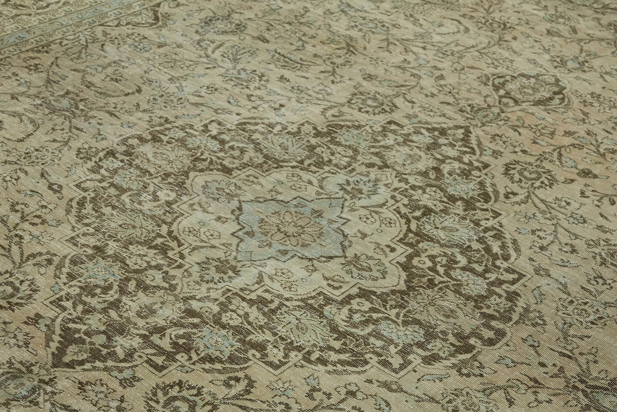 Persian Handmade — 2.99 x 3.90