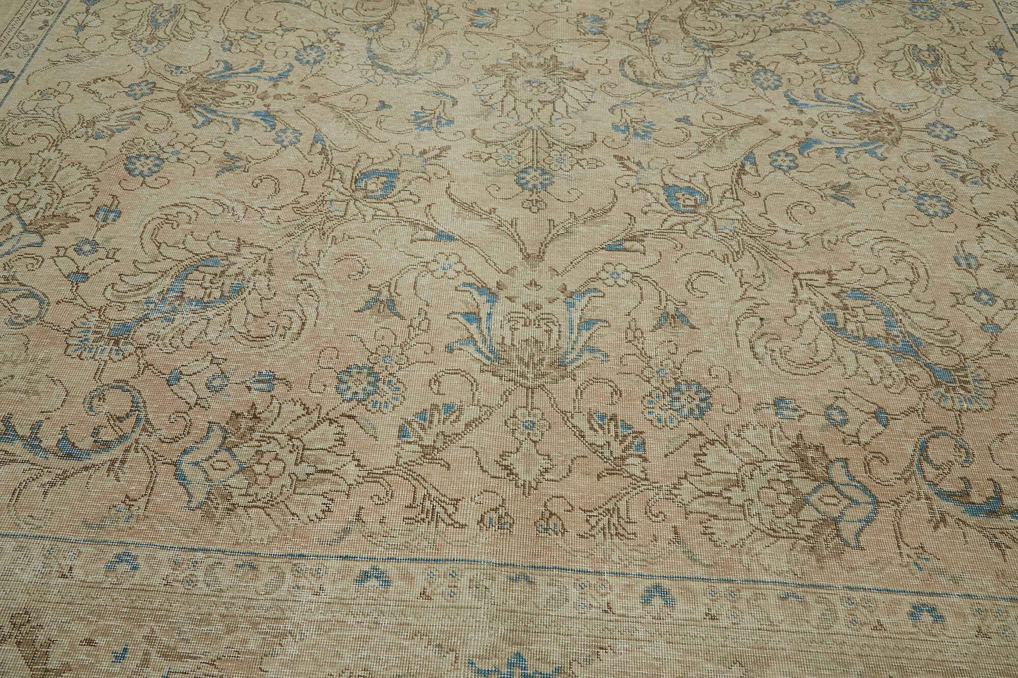 Persian Handmade — 3.00 x 3.88
