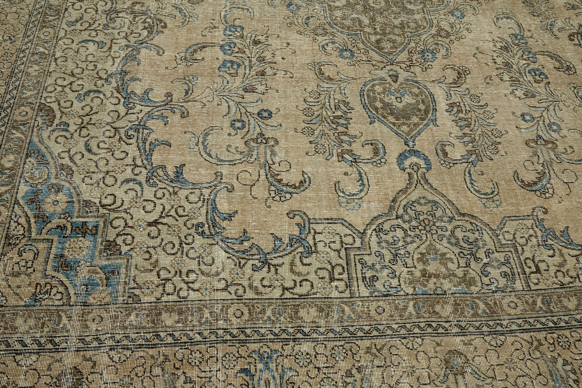 Persian Handmade — 2.94 x 4.05